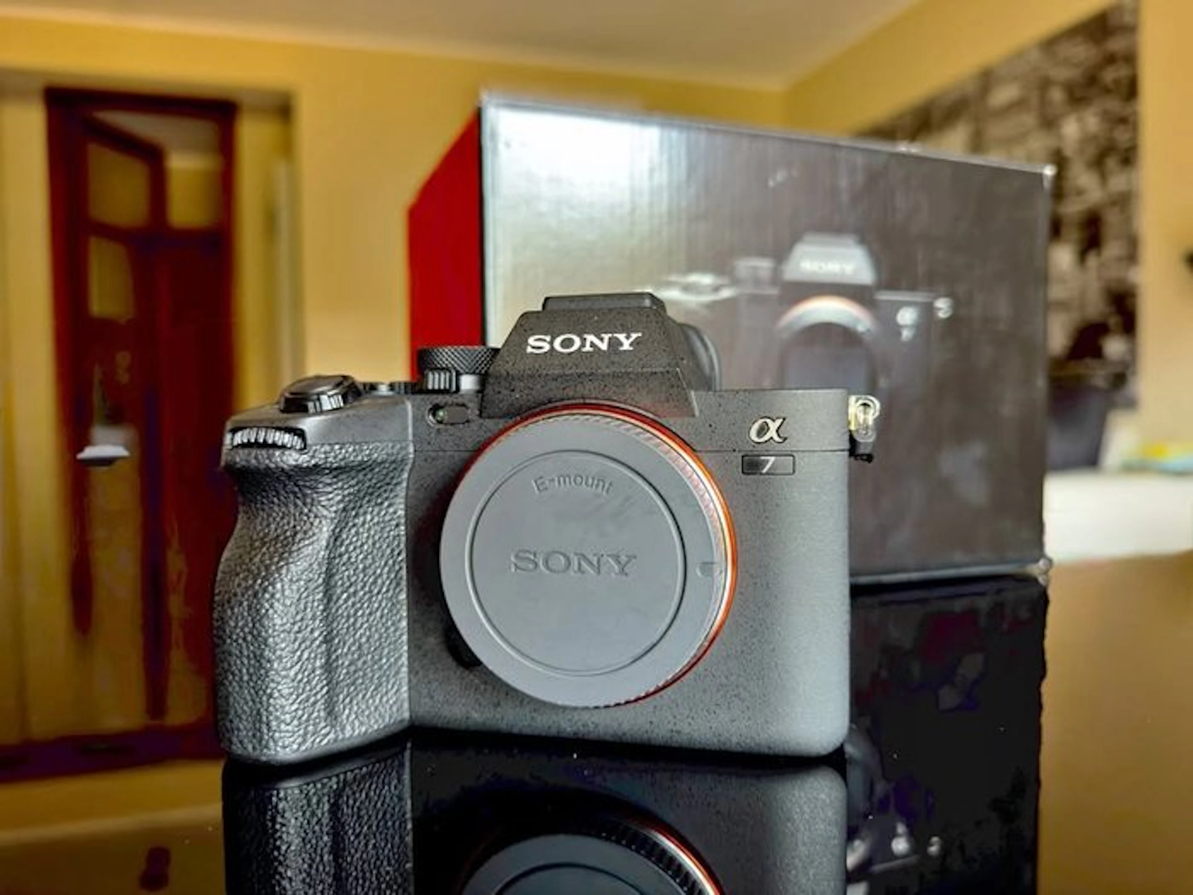 Sony Alpha A7 IV (ILCE-7M4) Full-Frame Mirrorless Digital...