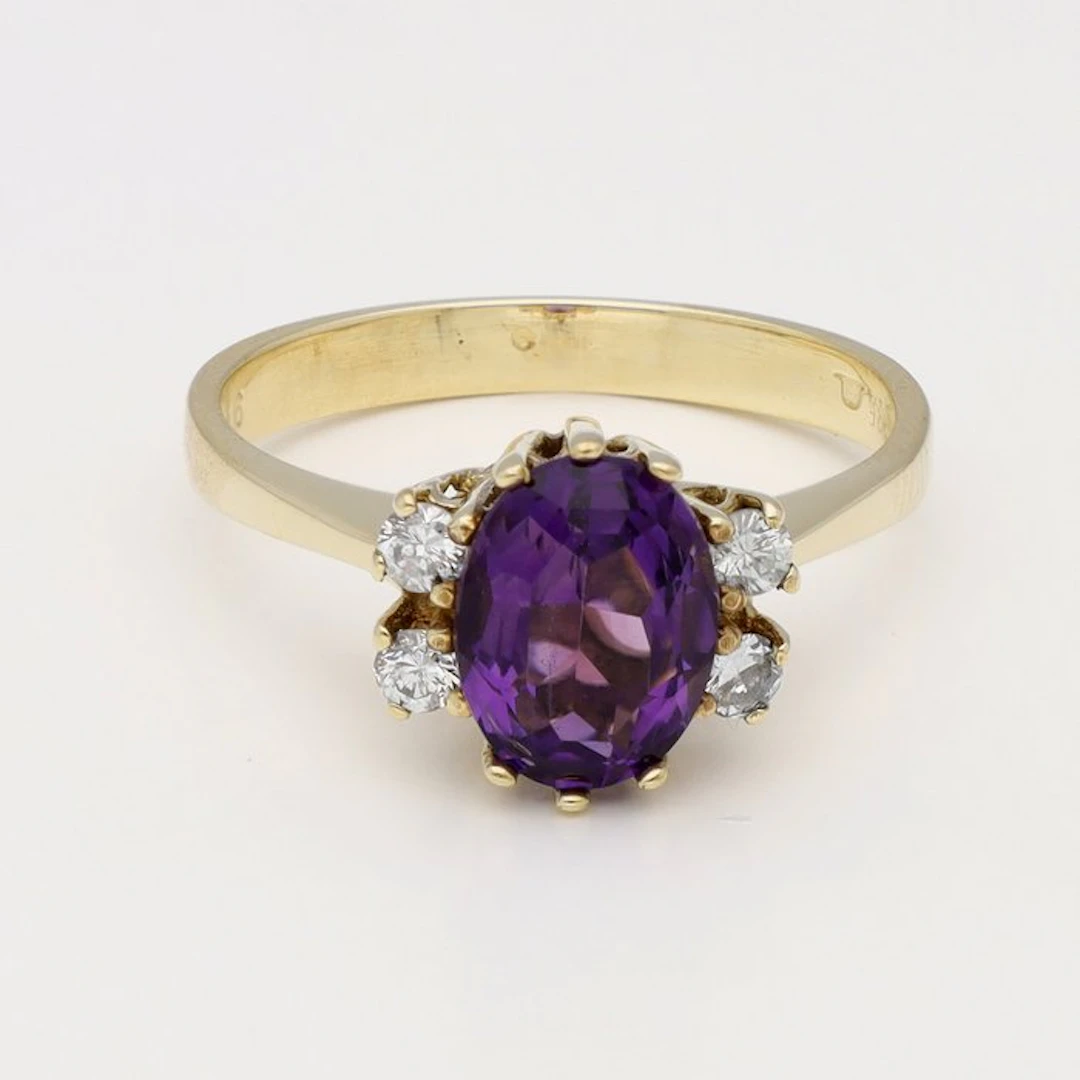 Ring - 18 kt. Yellow gold - 0.12ct. tw. Diamond (Natural) - Amethyst