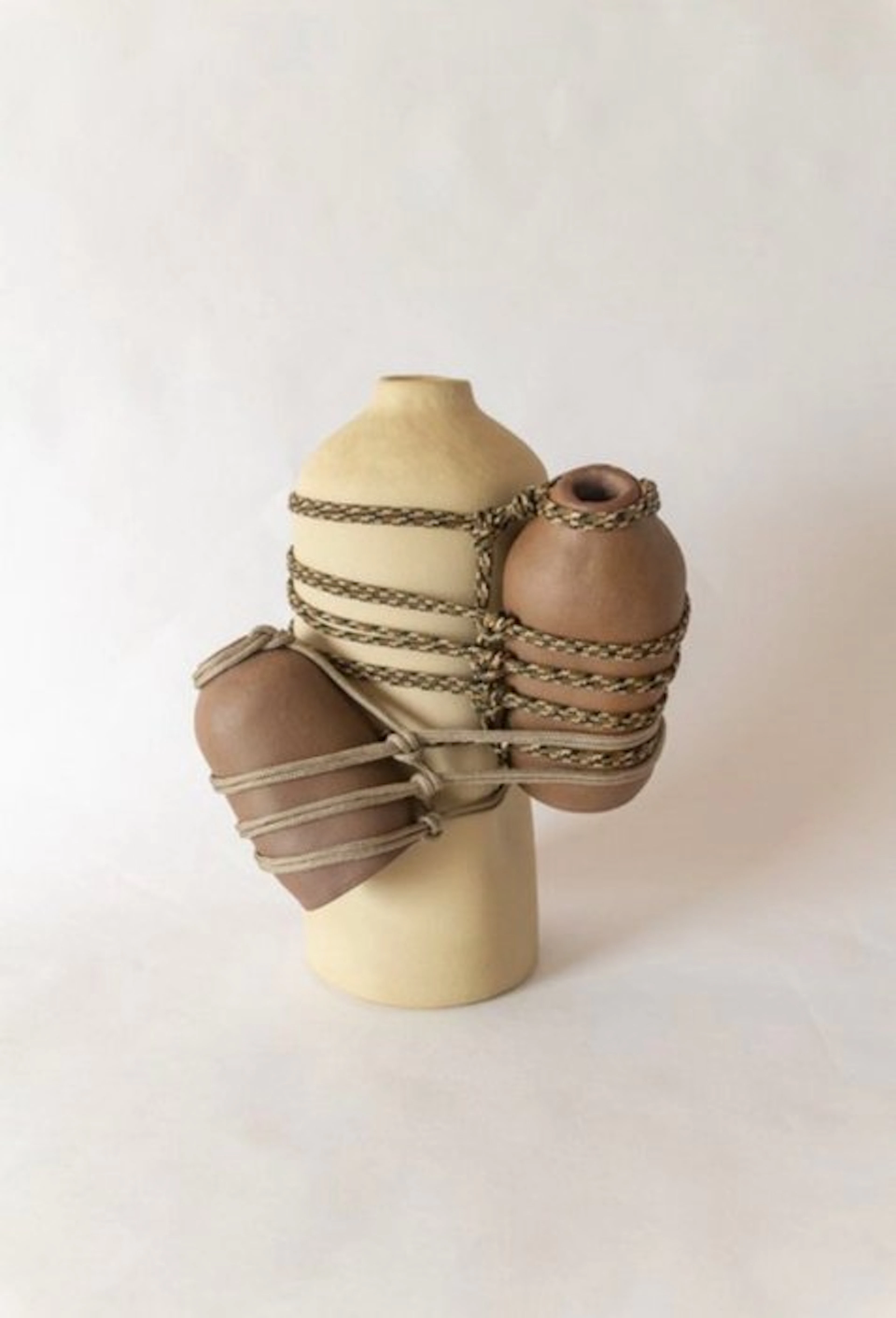 Lucas Huillet - Vase - Bond - Stoneware - Vase Bond