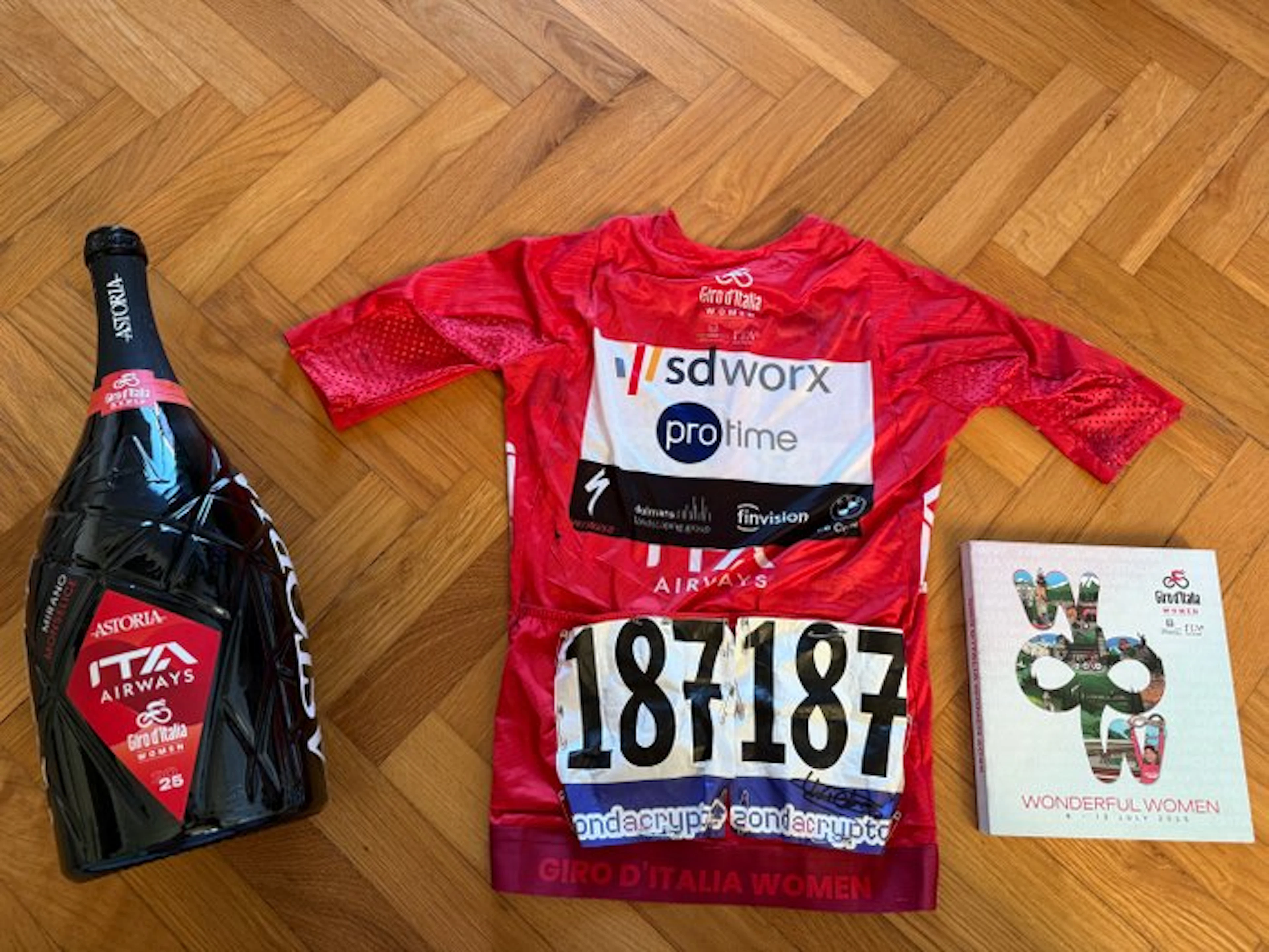 Team SD Worx - Protime - Giro d'Italia Women 2025...