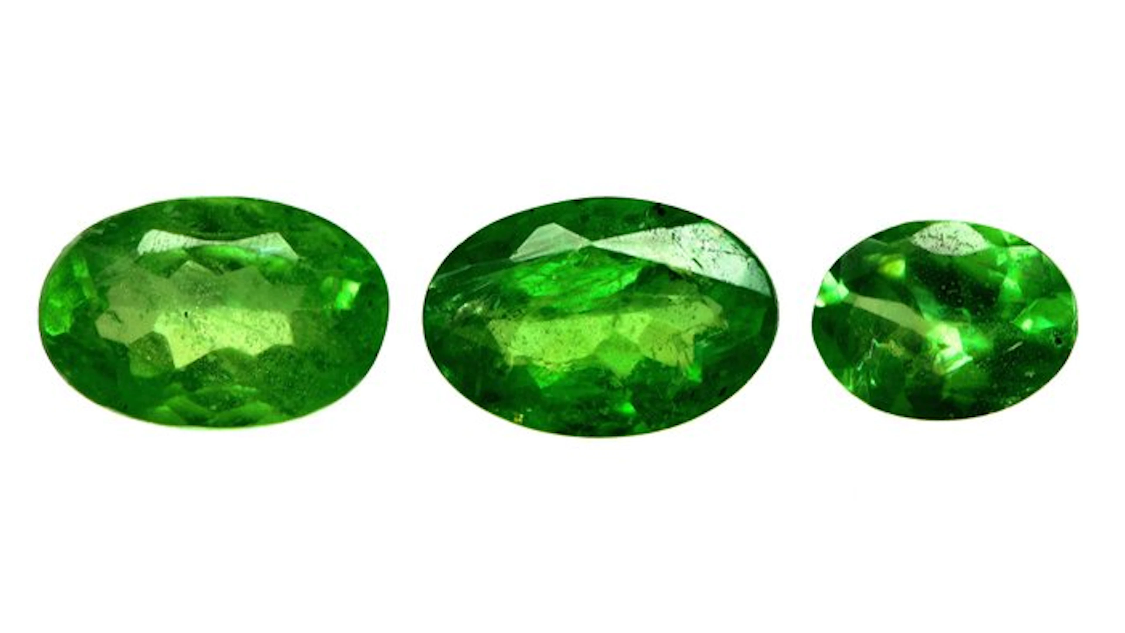 No reserve price - 3 pcs Green Tsavorite - 1.34 ct...
