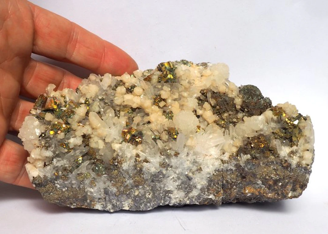 Sphalerite Crystals on matrix - Height: 15 cm - Width: 9 cm- 1.2 kg