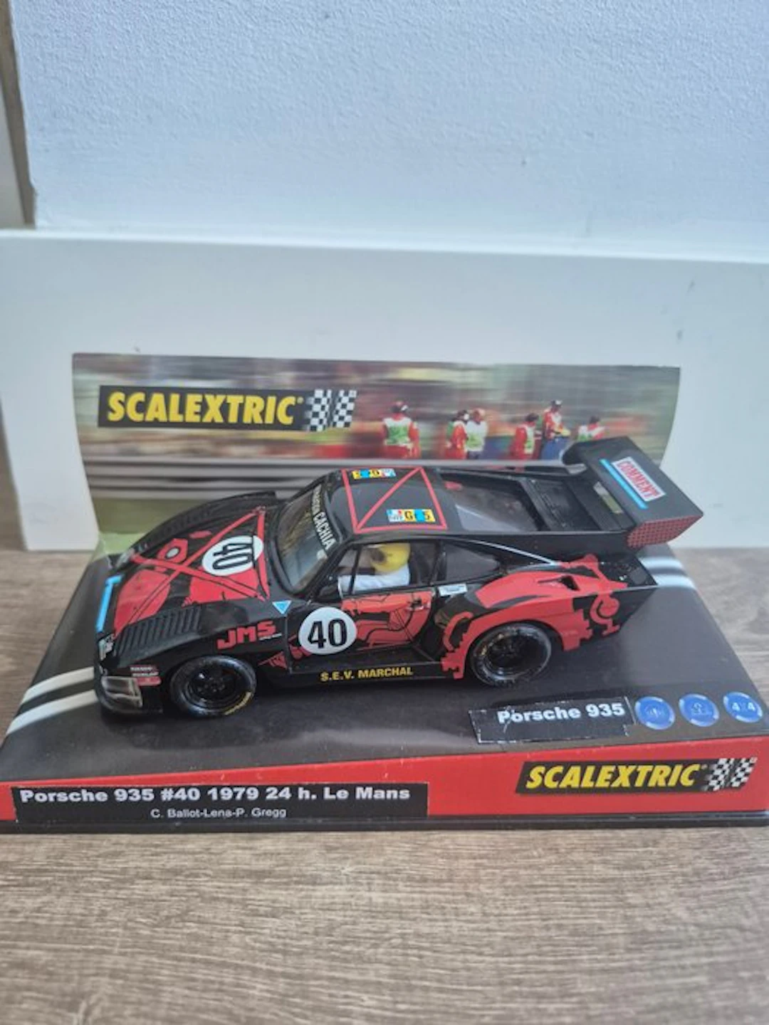 Scalextric - Slot car Porsche 935 #40 1979 24 h. Le Mans - 1970-1980