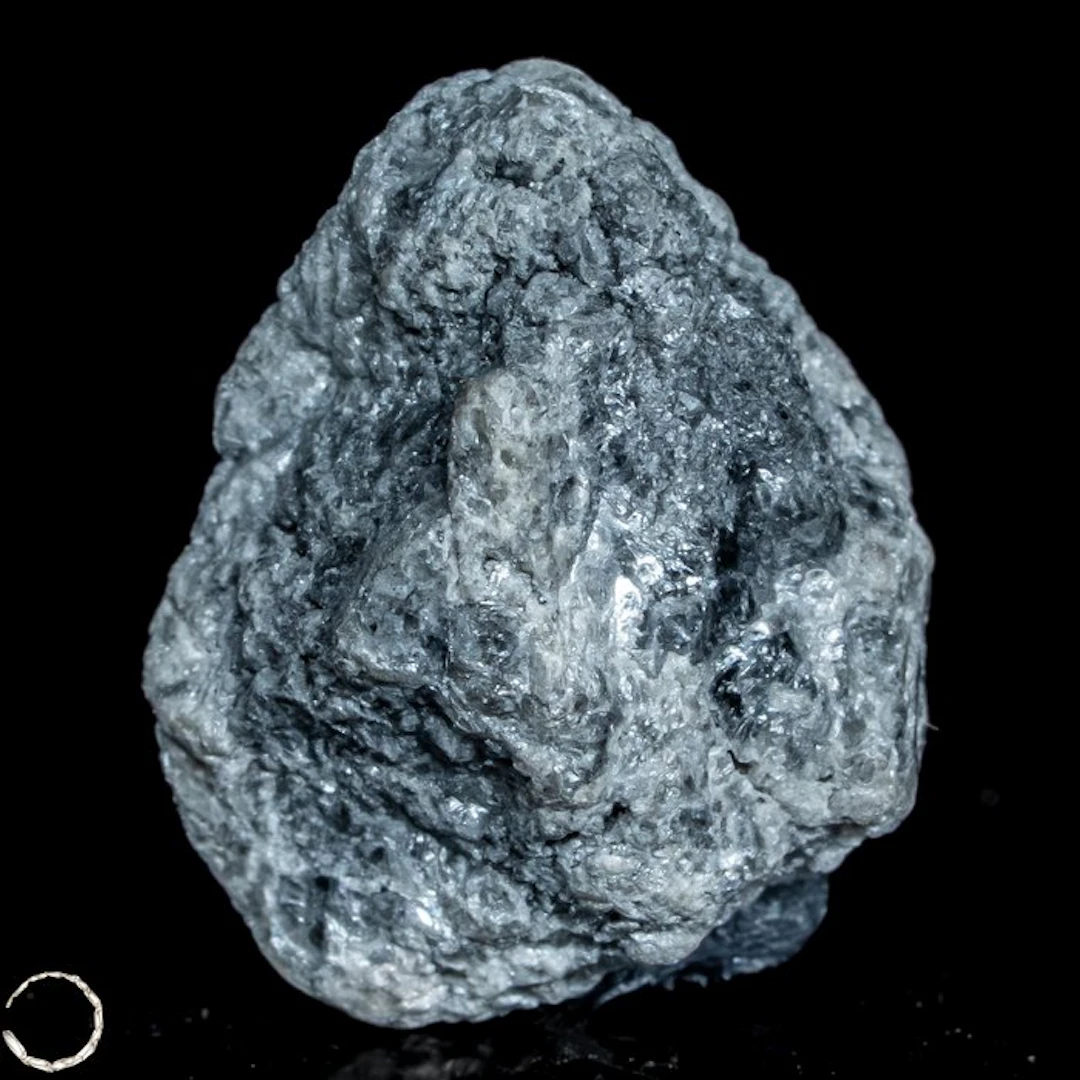 Carbonado-Diamant – Ursprüngliche Kraft in außergewöhnlicher Form