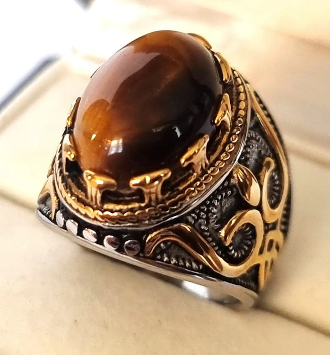 Signet ring – Totemic Prestige – Tiger's Eye – Shield against dark