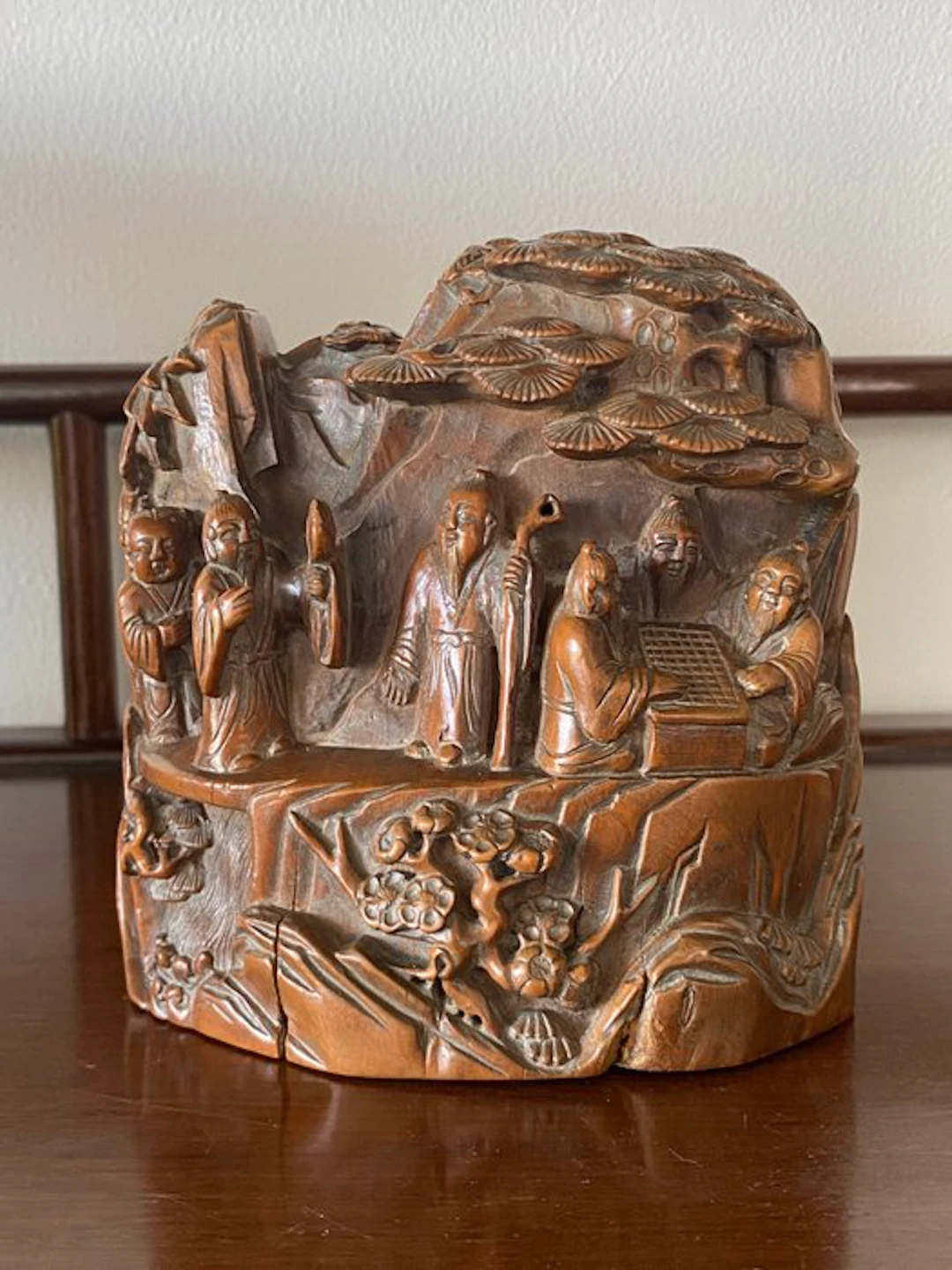 Scholars in a mountainous setting - Boxwood - China - Qing Dynasty (1644-1911)