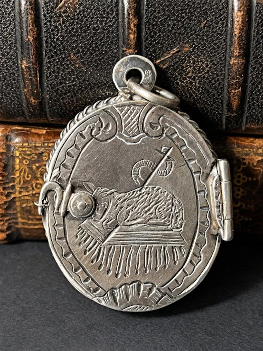 Reliquary - Silver - 1800-1850 - Reliquary of the Virgin of the Seven Sorrows