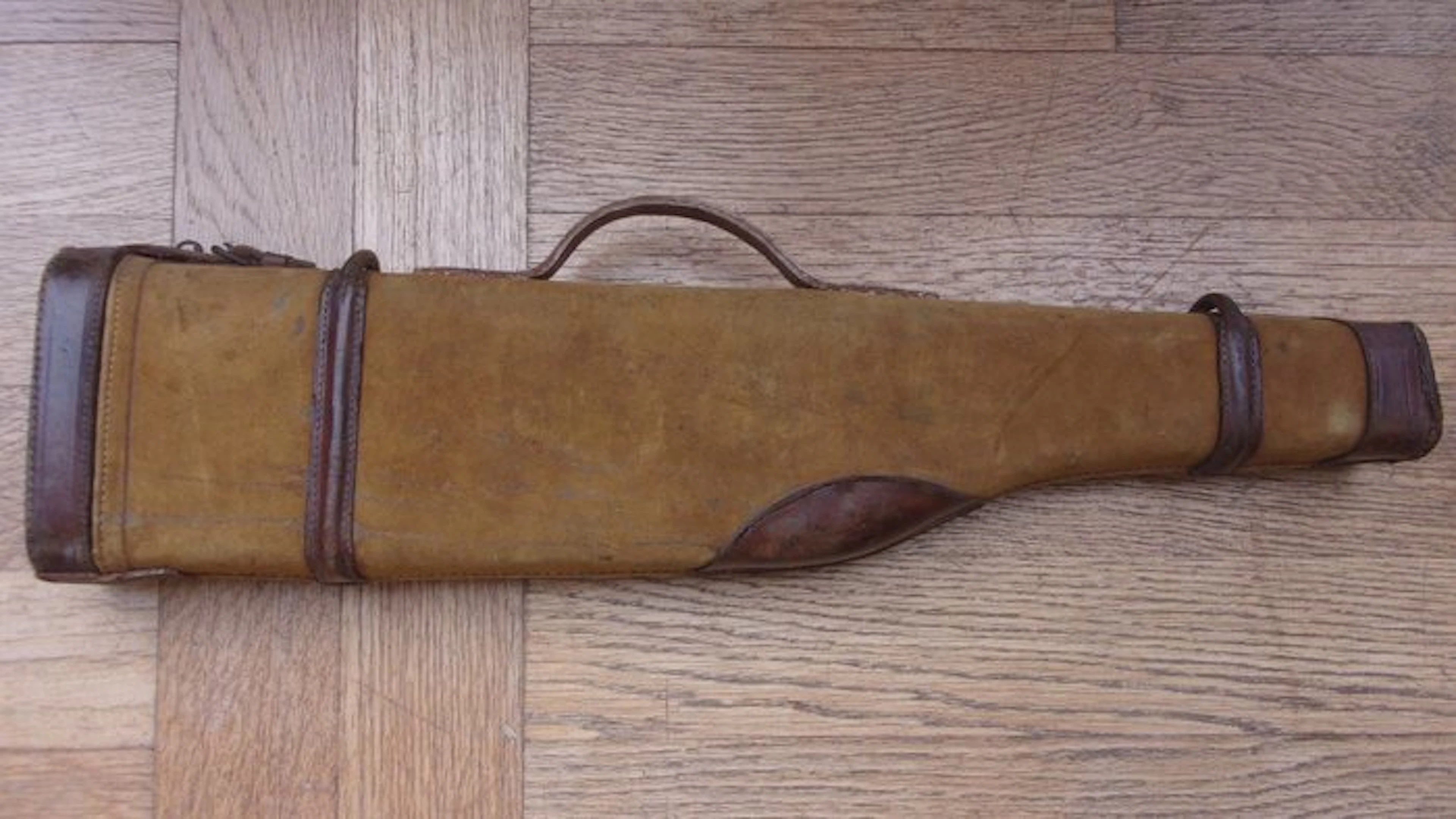 France - Ammo pouch - Rifle case.
