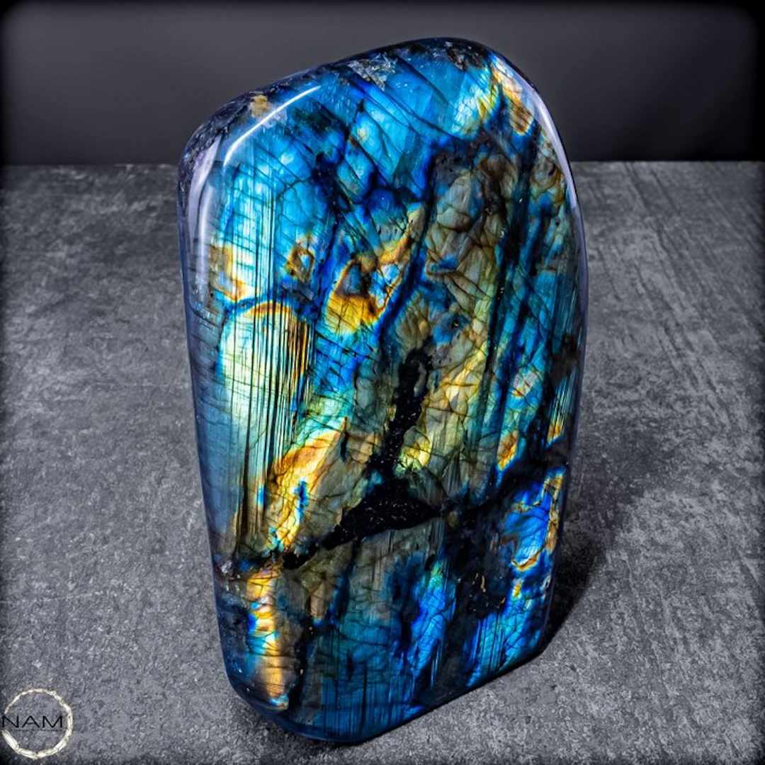 Natural labradorite freeform from Madagascar –...