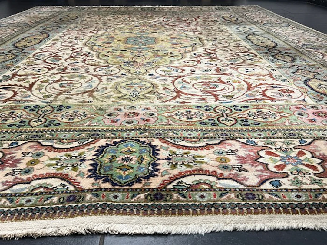 Tabriz - Rug - 340 cm - 275 cm