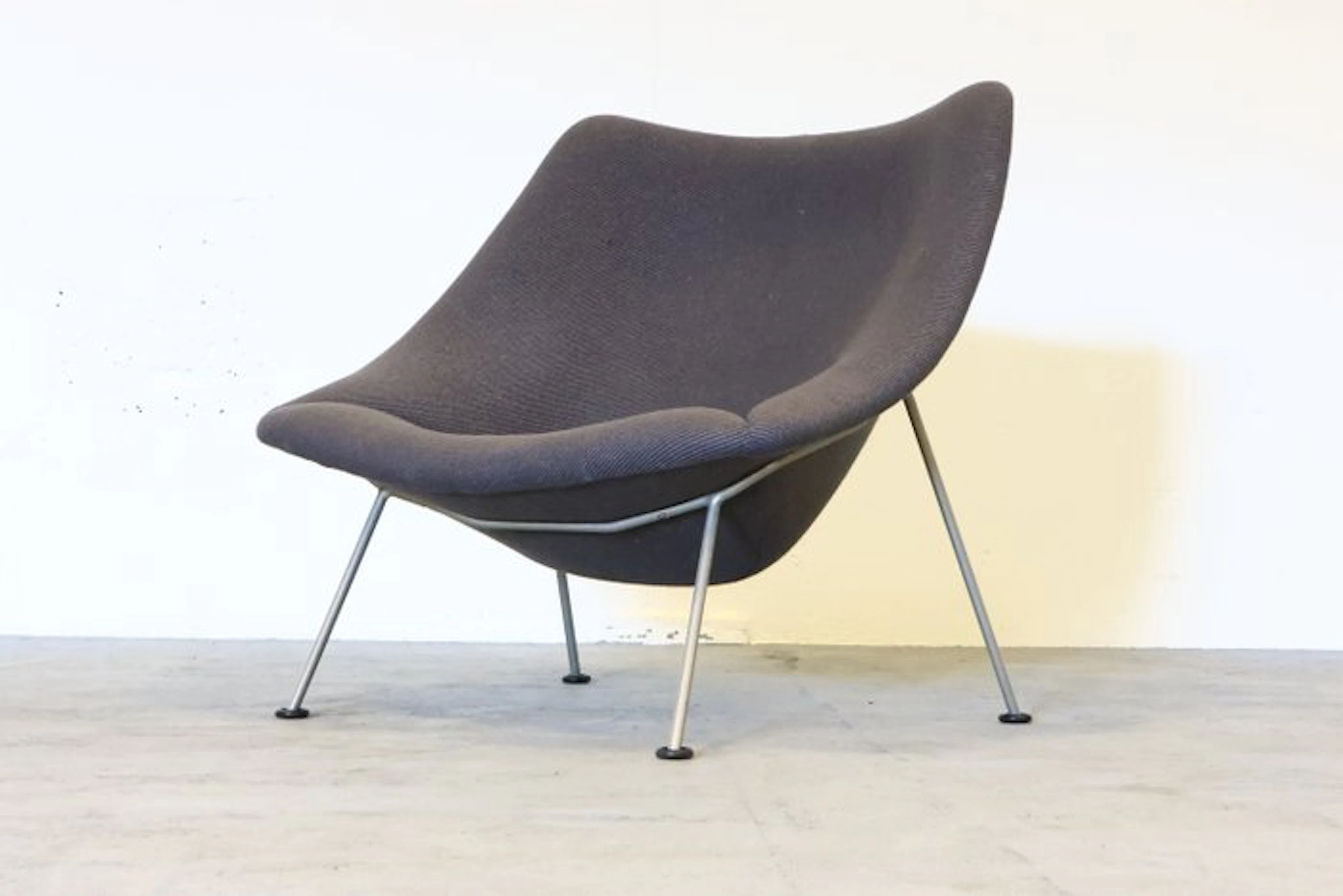 Artifort - Pierre Paulin - Armchair - Oyster F157 - Wool, Steel, Wood