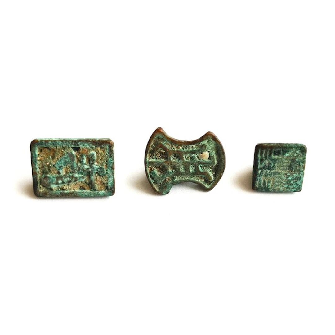Ancient Chinese Bronze Bead Seals - 24 mm (No reserve price)