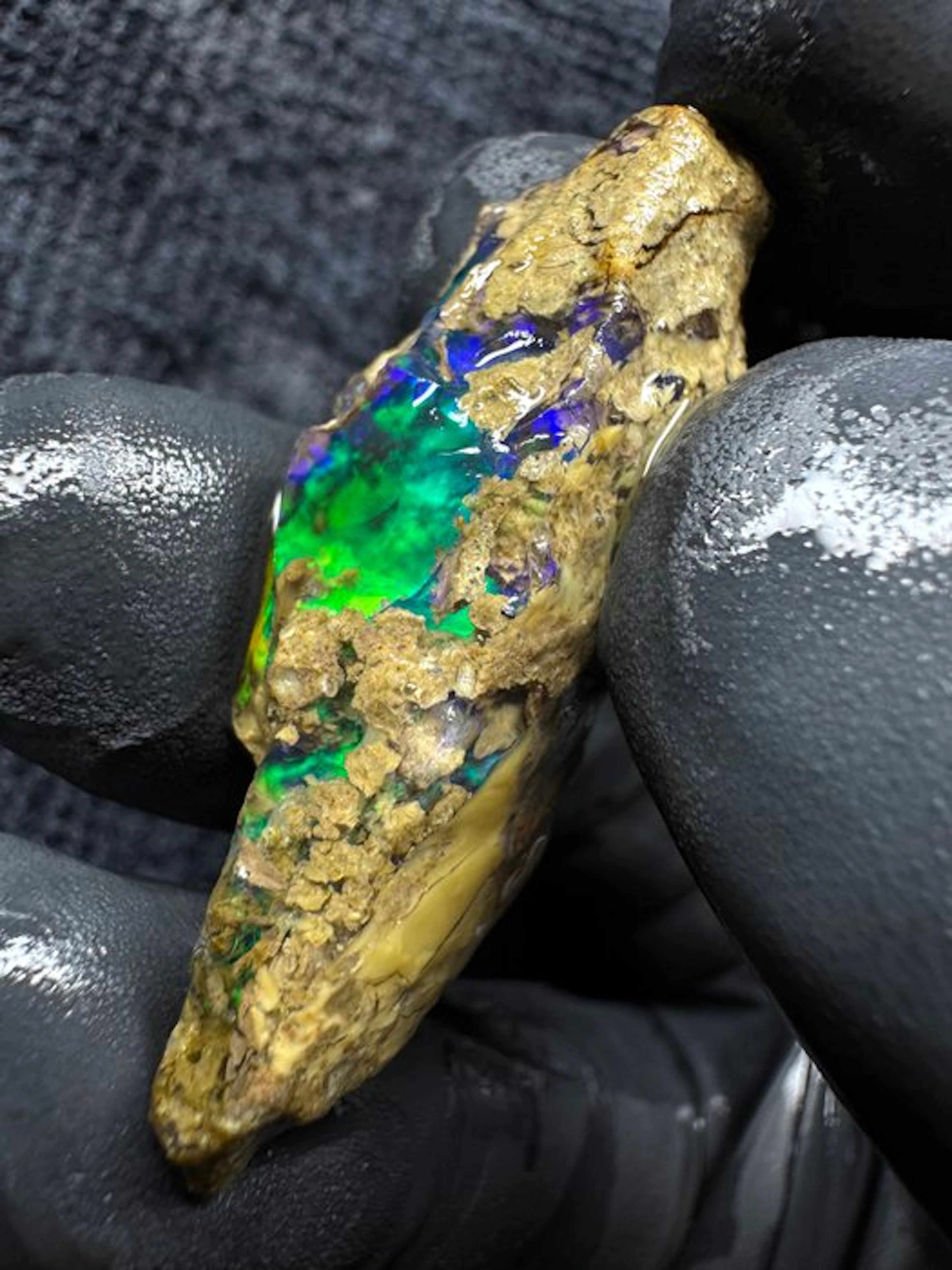 Opal Rough- 7.4 g