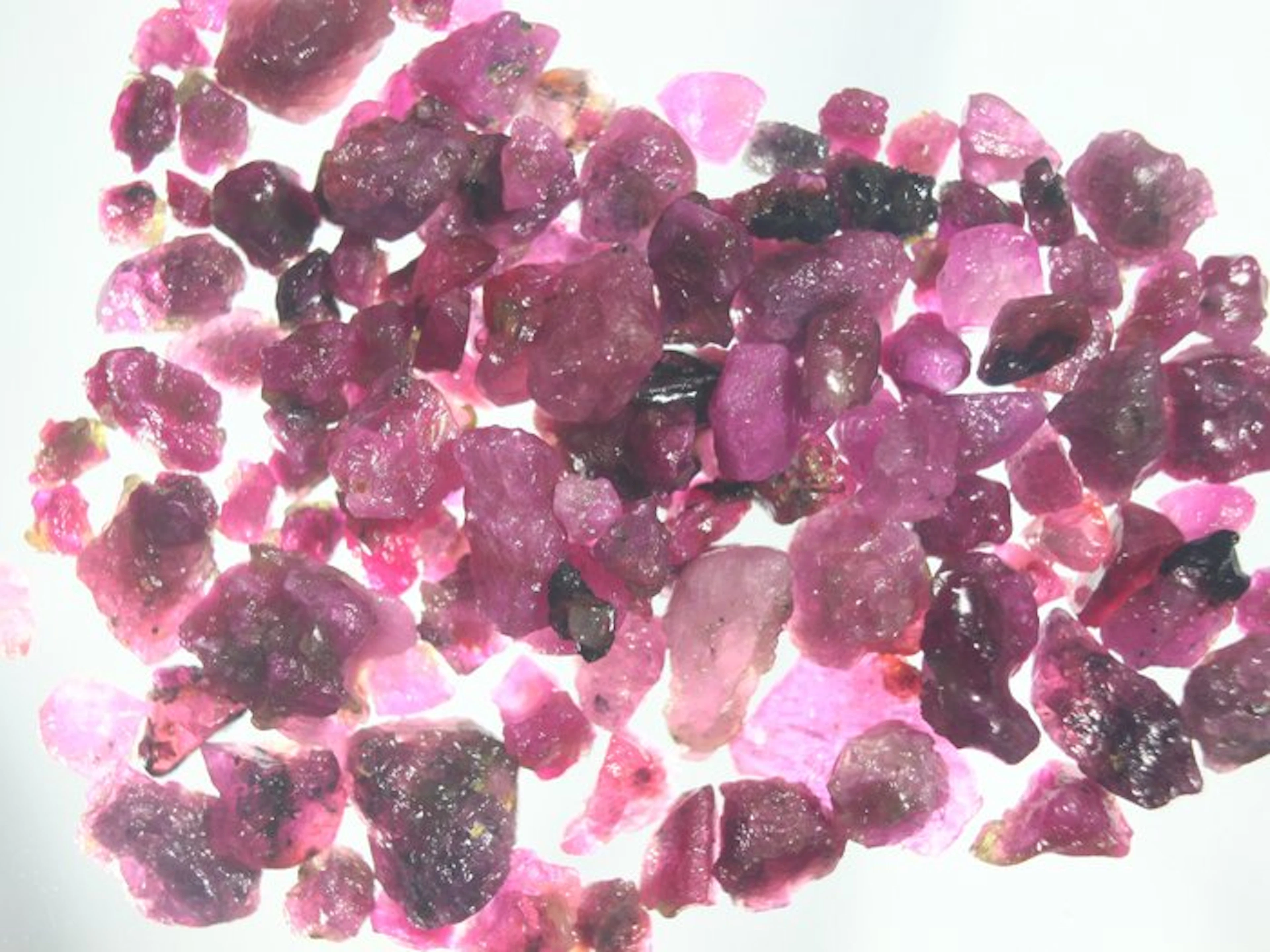 113.0 cts rough ruby Tanzania Specimen- 22.6 g
