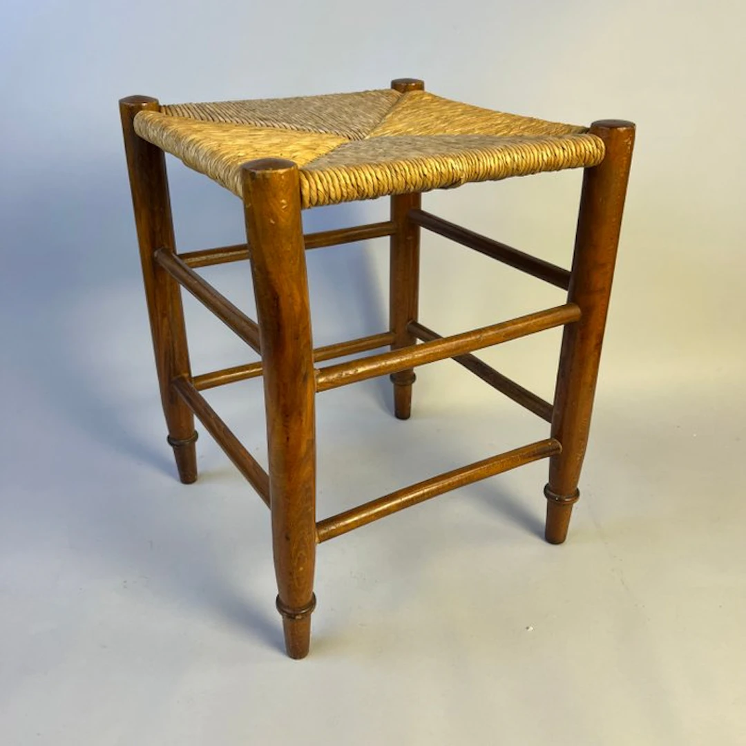 Stool - Vintage - Stool with a wicker seat and tapering legs. - Wood