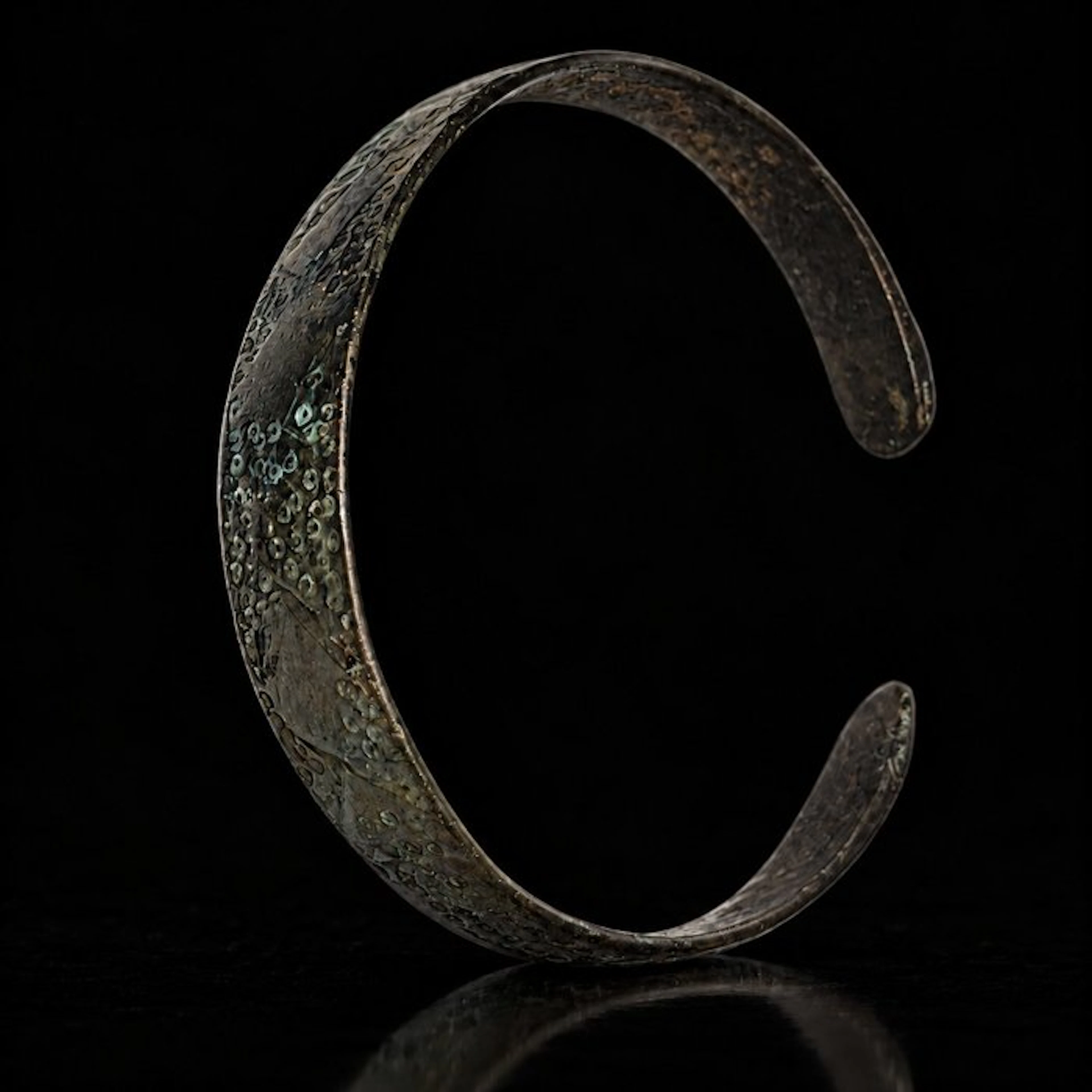 Medieval / Viking Era Decorated Bronze Bracelet / Arm Ring (No reserve price)