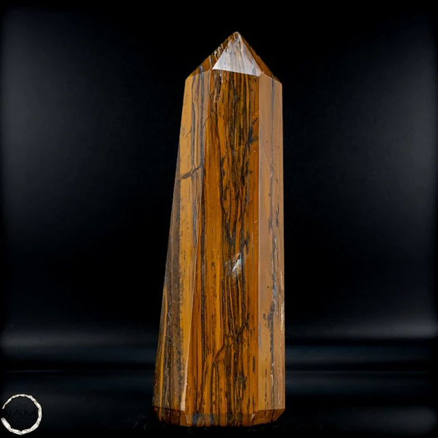 Powerful tiger's eye obelisk – Natural elegance from China- 1164.64 g