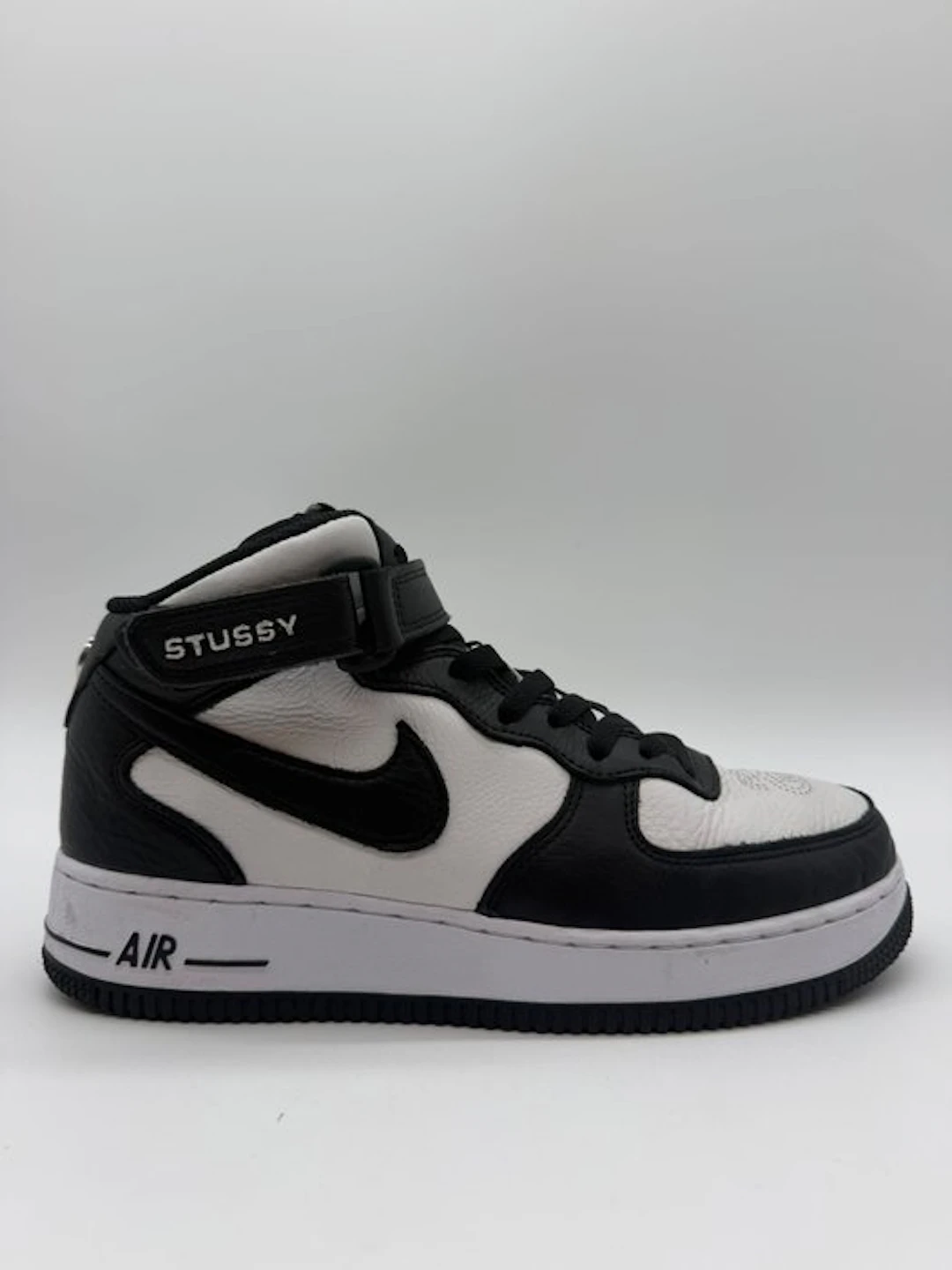 Nike - Nike Air Force 1 Mid Stussy Light Bone - Sneakers - Size: EU 40