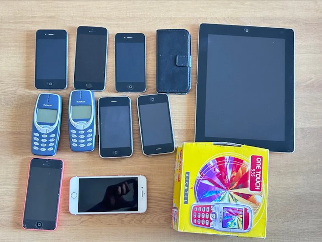 Apple, Nokia, Alcatel (Not Tested) - Mobile phone (13)