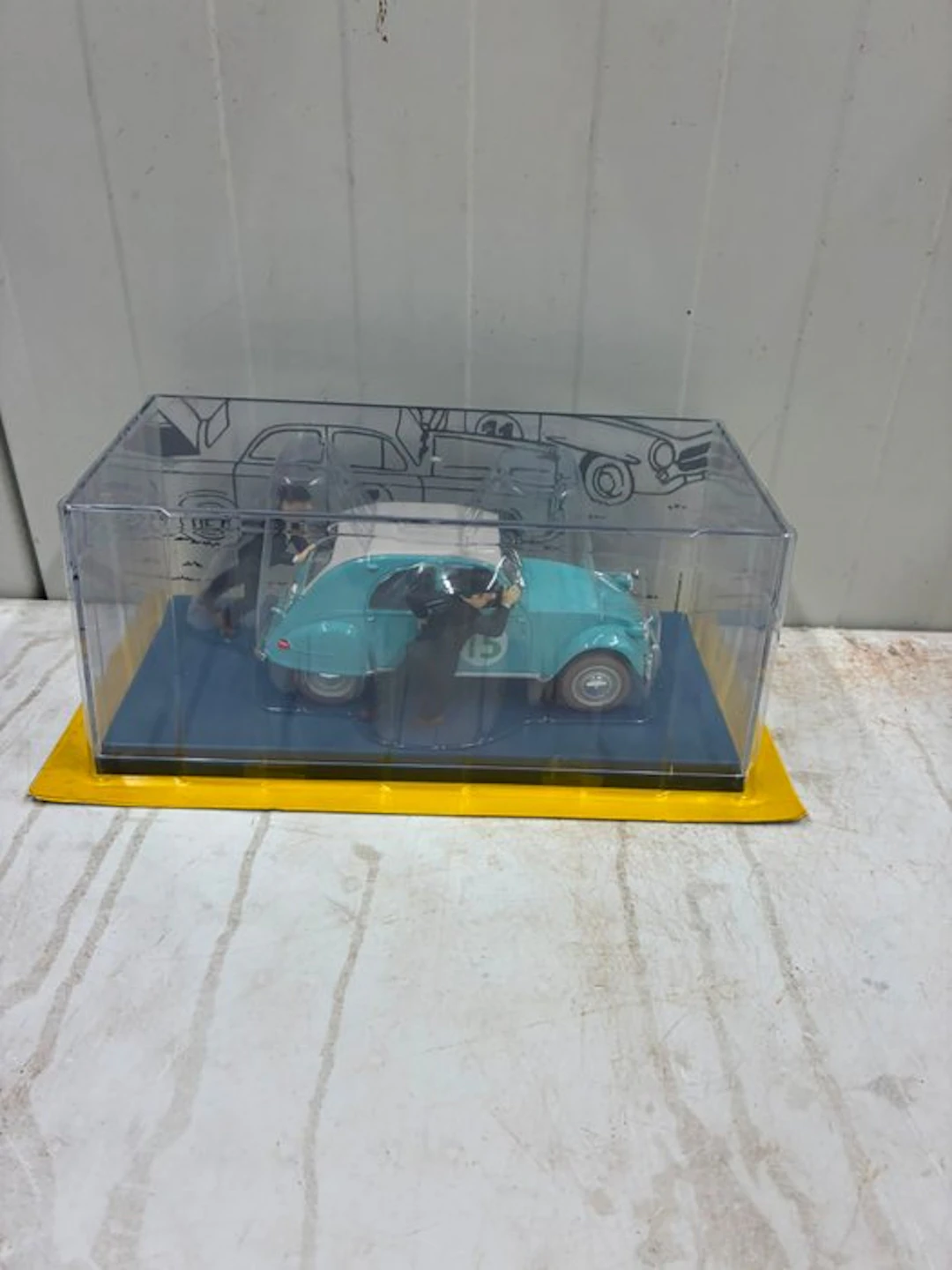 collection Hachette 1/24 - Model car - N°54 - La 2 CV du...