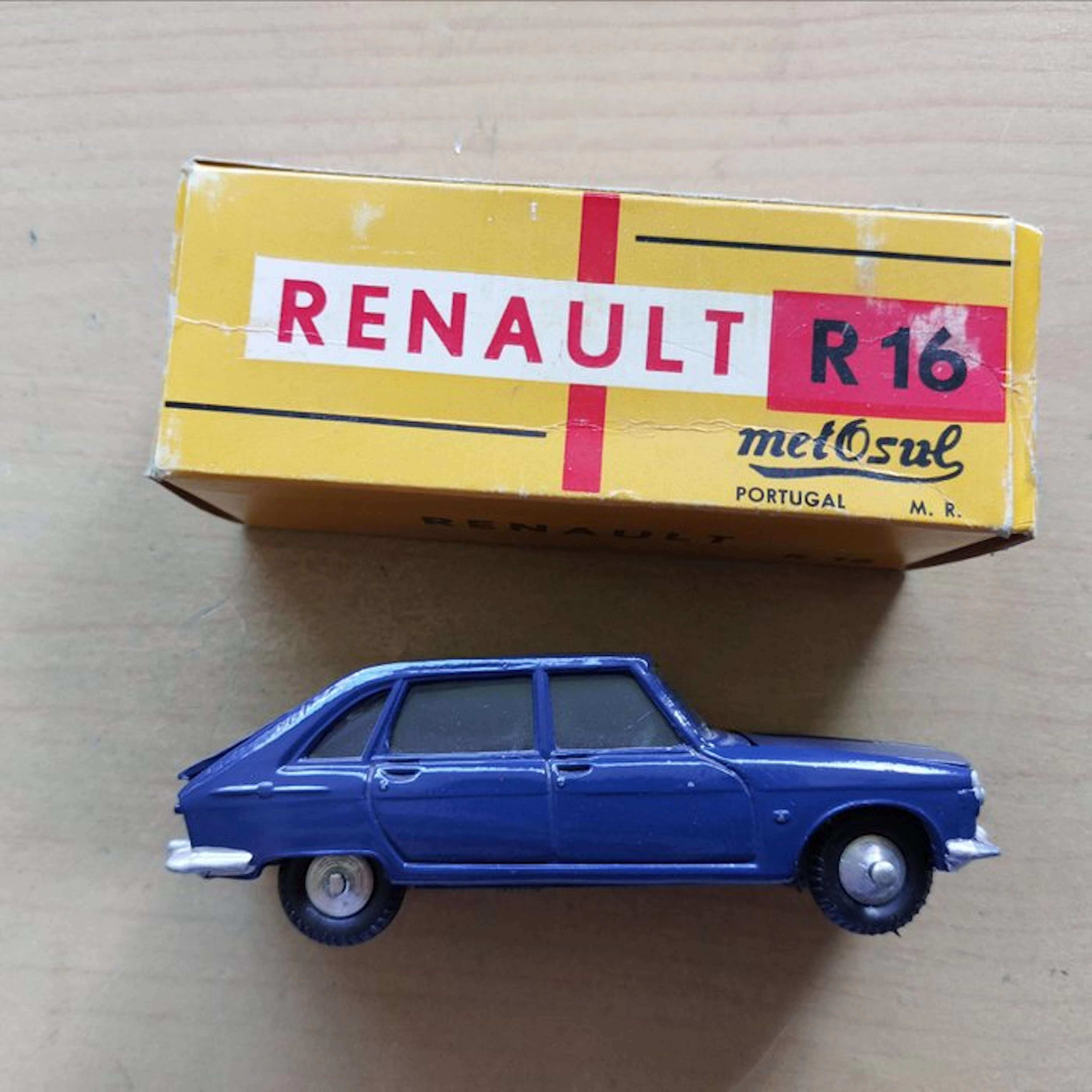 Me 1:43 - Model car - Renault R16