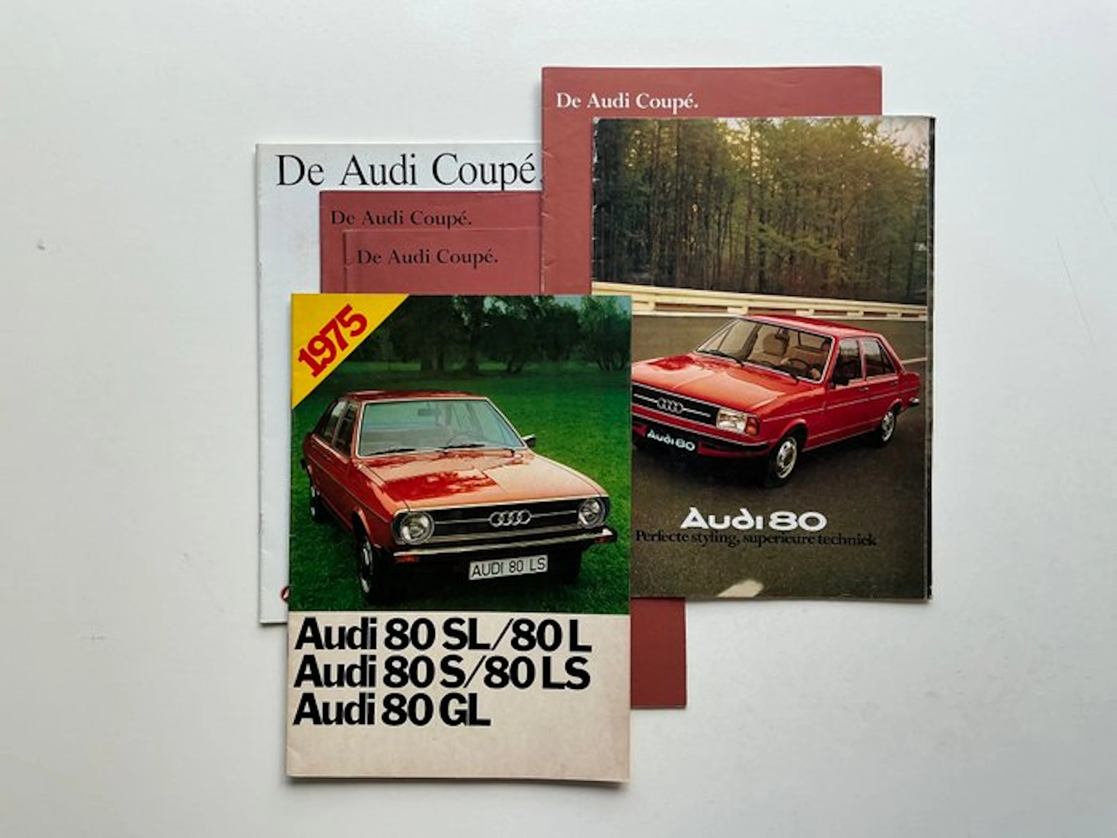 Audi – Lot of 6 sales brochures in Dutch – Audi 80 and...