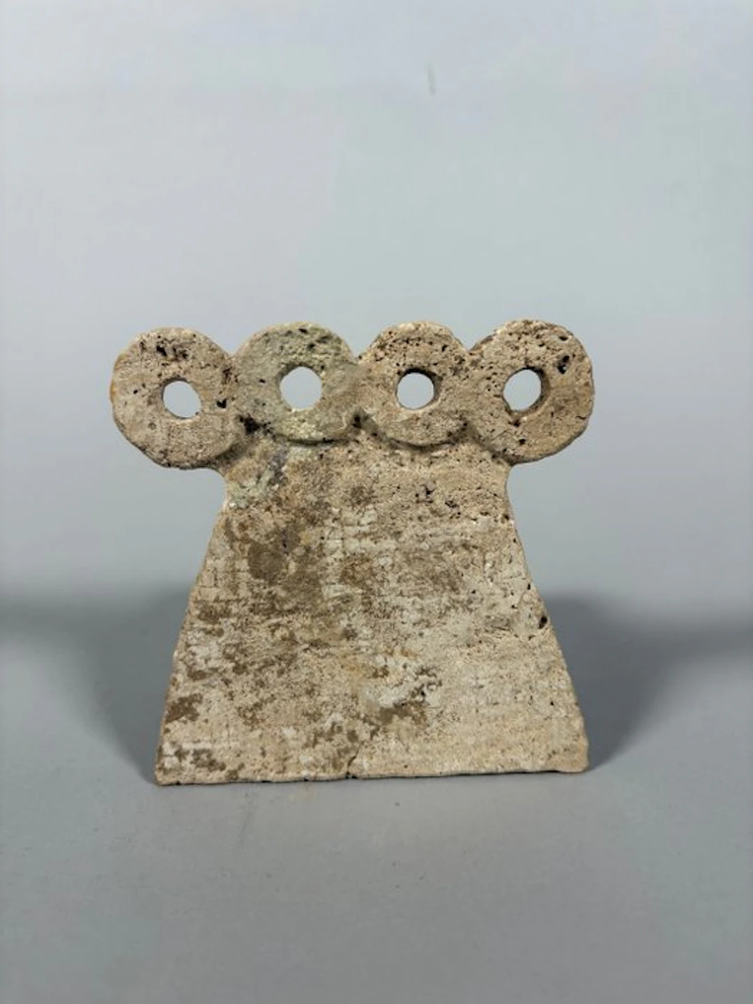 Tell Brak calcite Bell-shaped idol "with eyes". - 11 cm