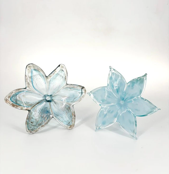 Centrepiece (2) - Glass - Flowers in Artistic Glass