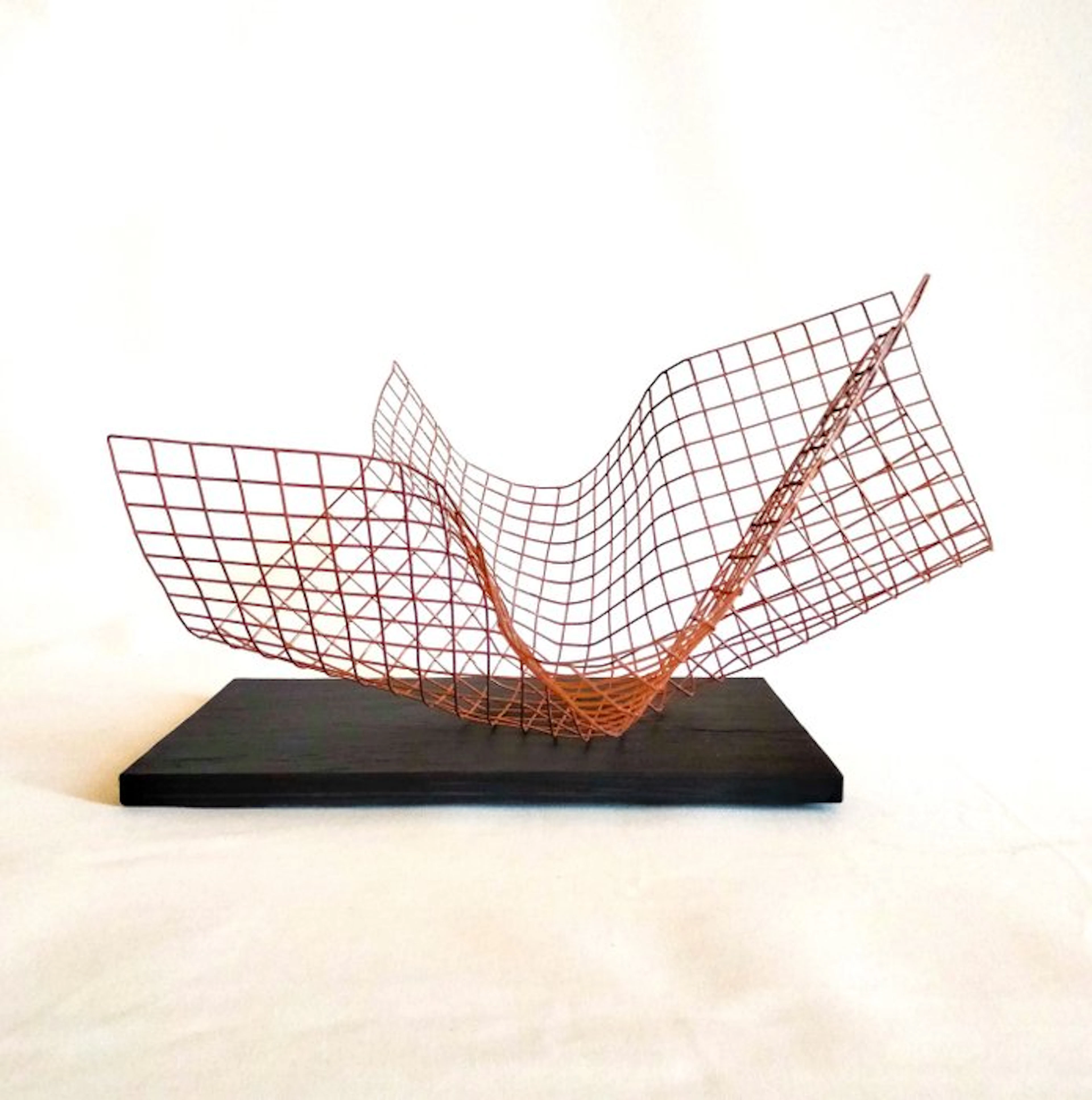 Outdesign - Roberto Dagnino - Centrepiece - Cartoccio Deluxe Gold - Steel