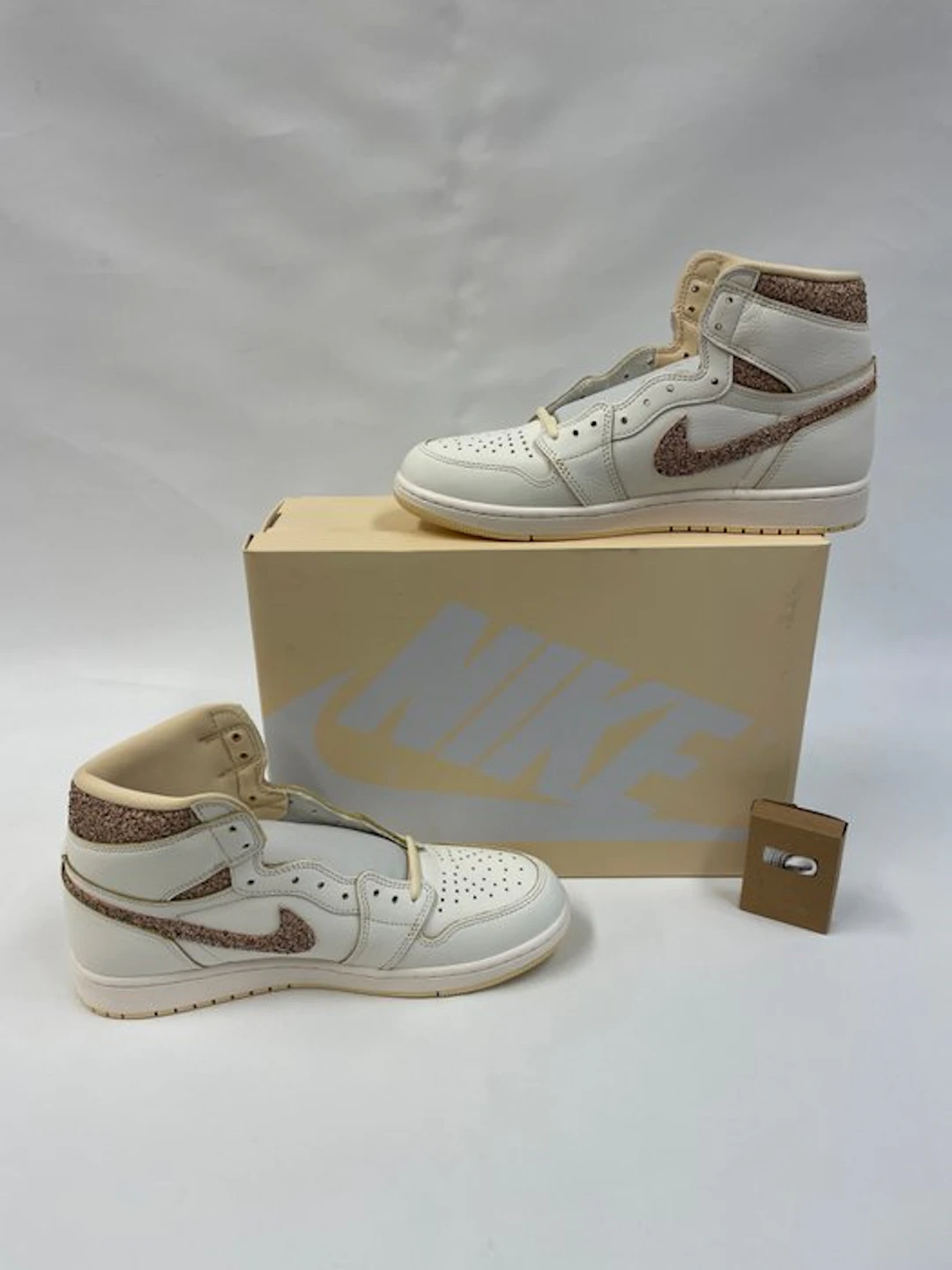 Nike - Air Jordan 1 High - Sneakers - Size: EU 44 - New with tags