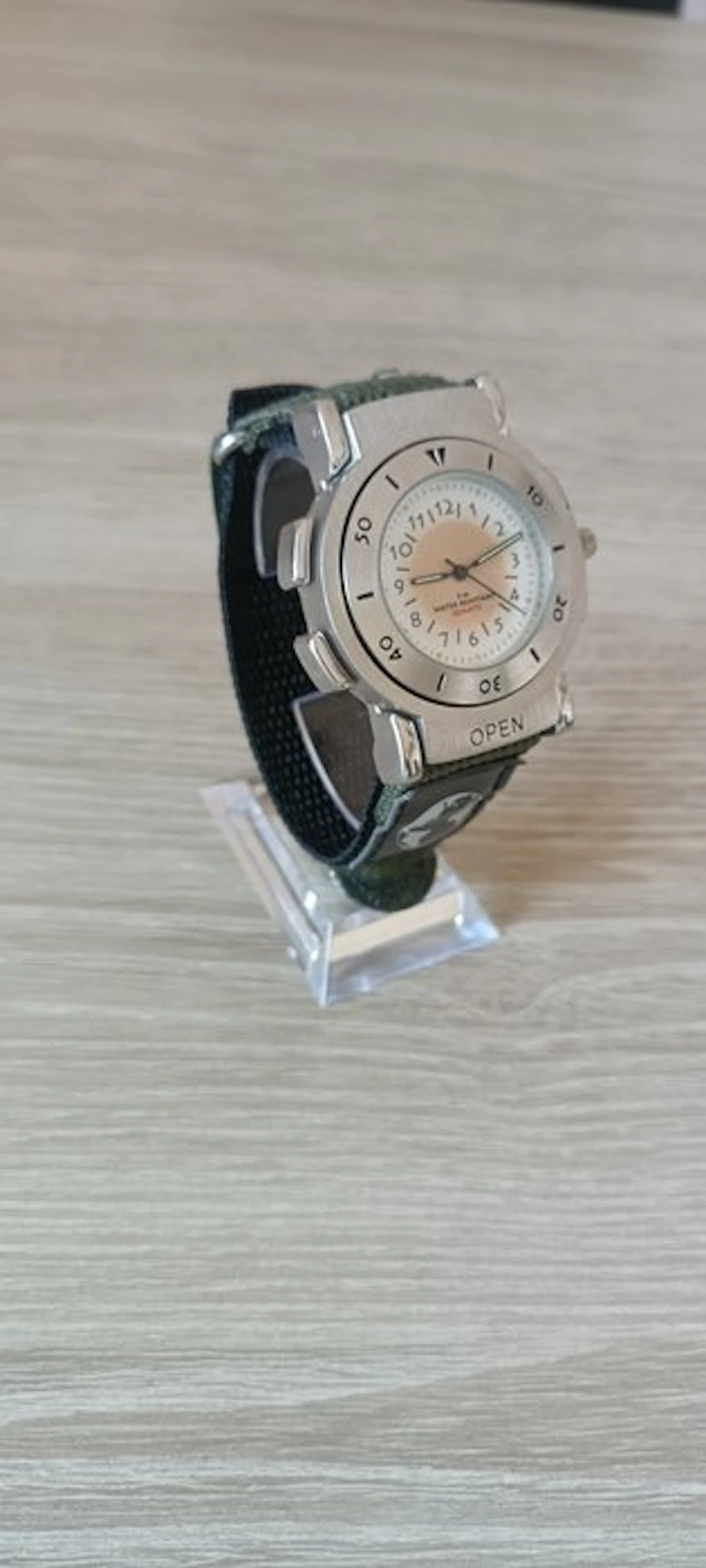 Atlas - Explorer - No reserve price - Unisex - 1990-1999
