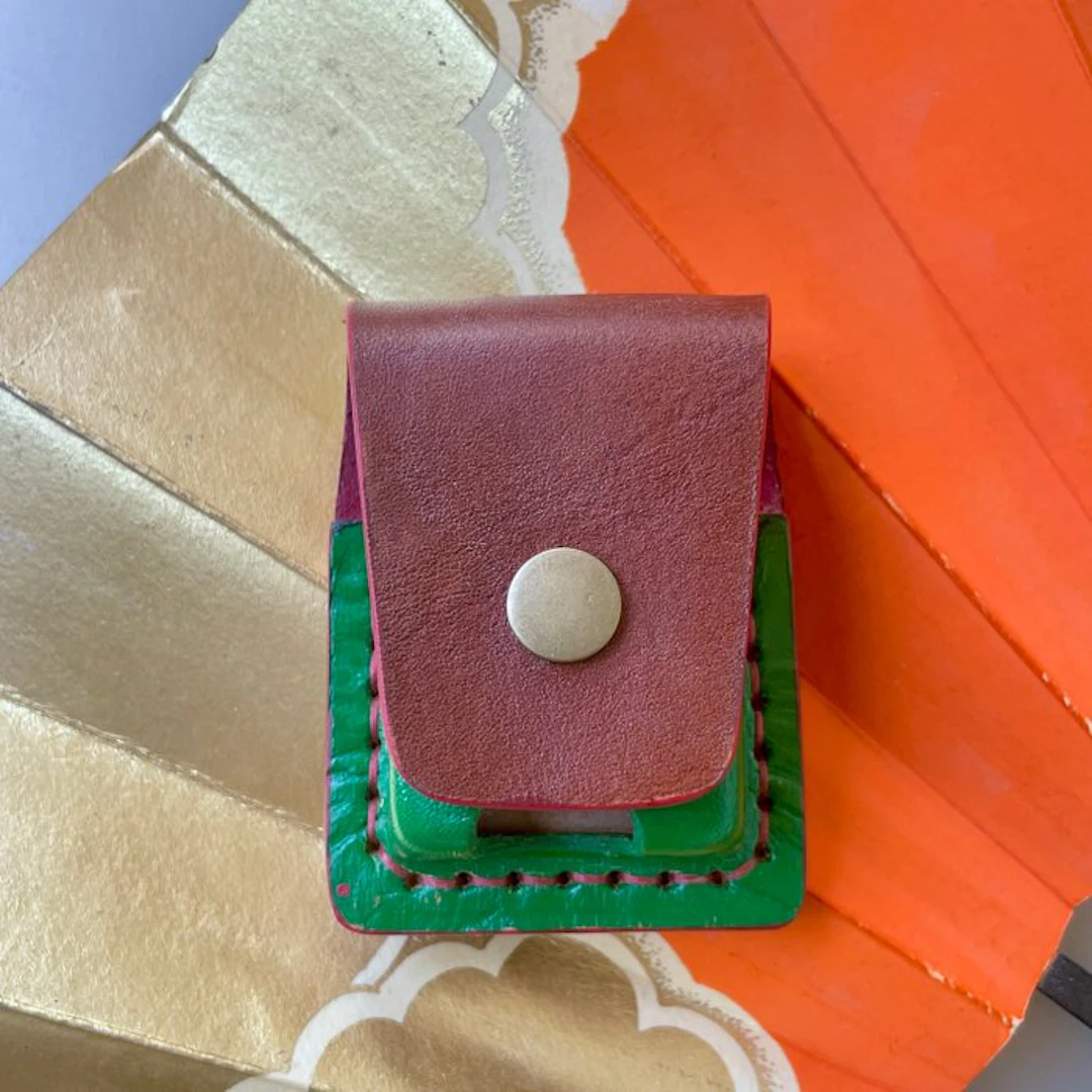 Zippo - Handmade Genuine leather green-red case for Zippo...