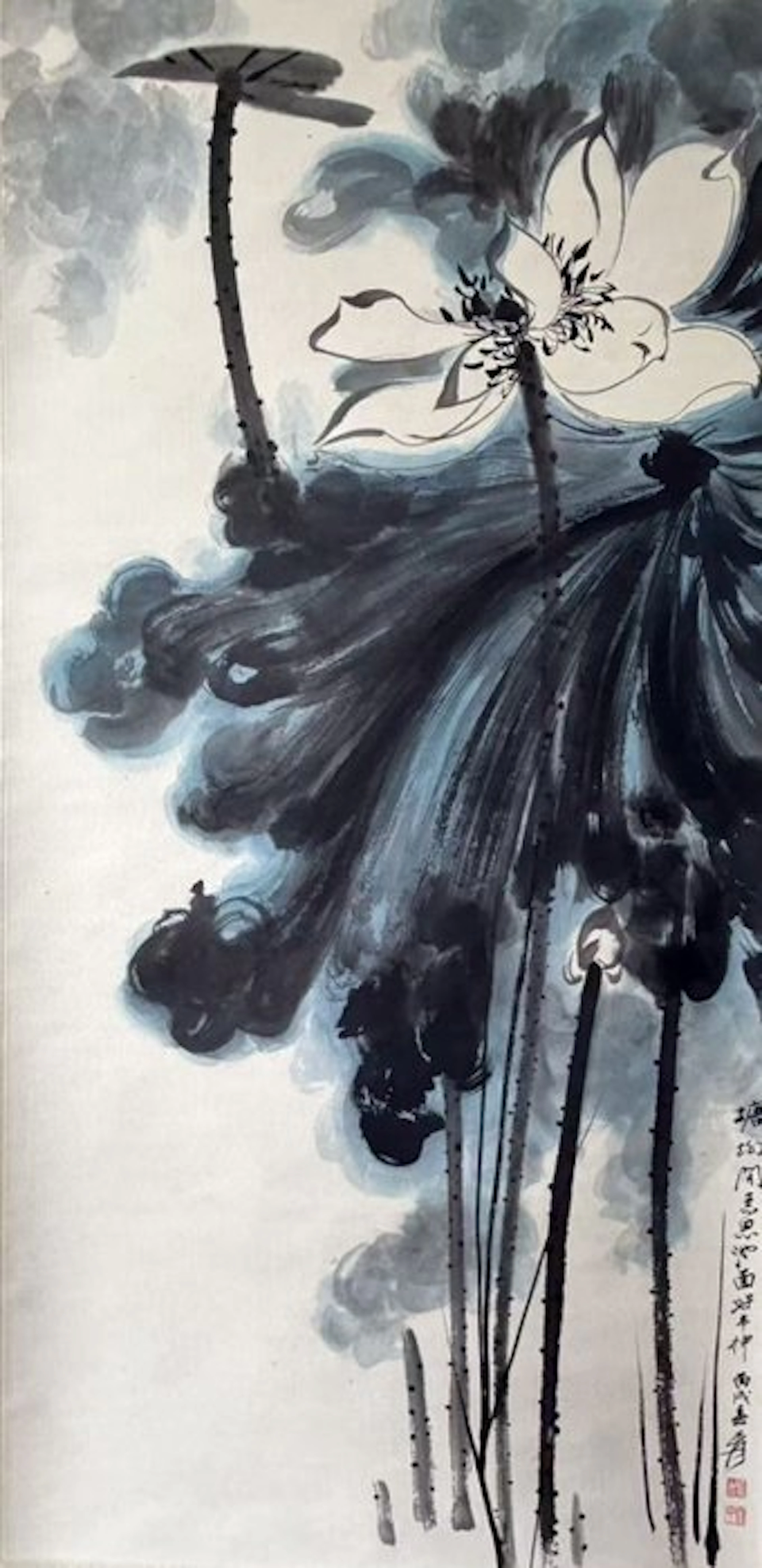 INK AND COLOR ON PAPER PAINTING'Lotus'《张大千-墨荷》 - Attributed to - China