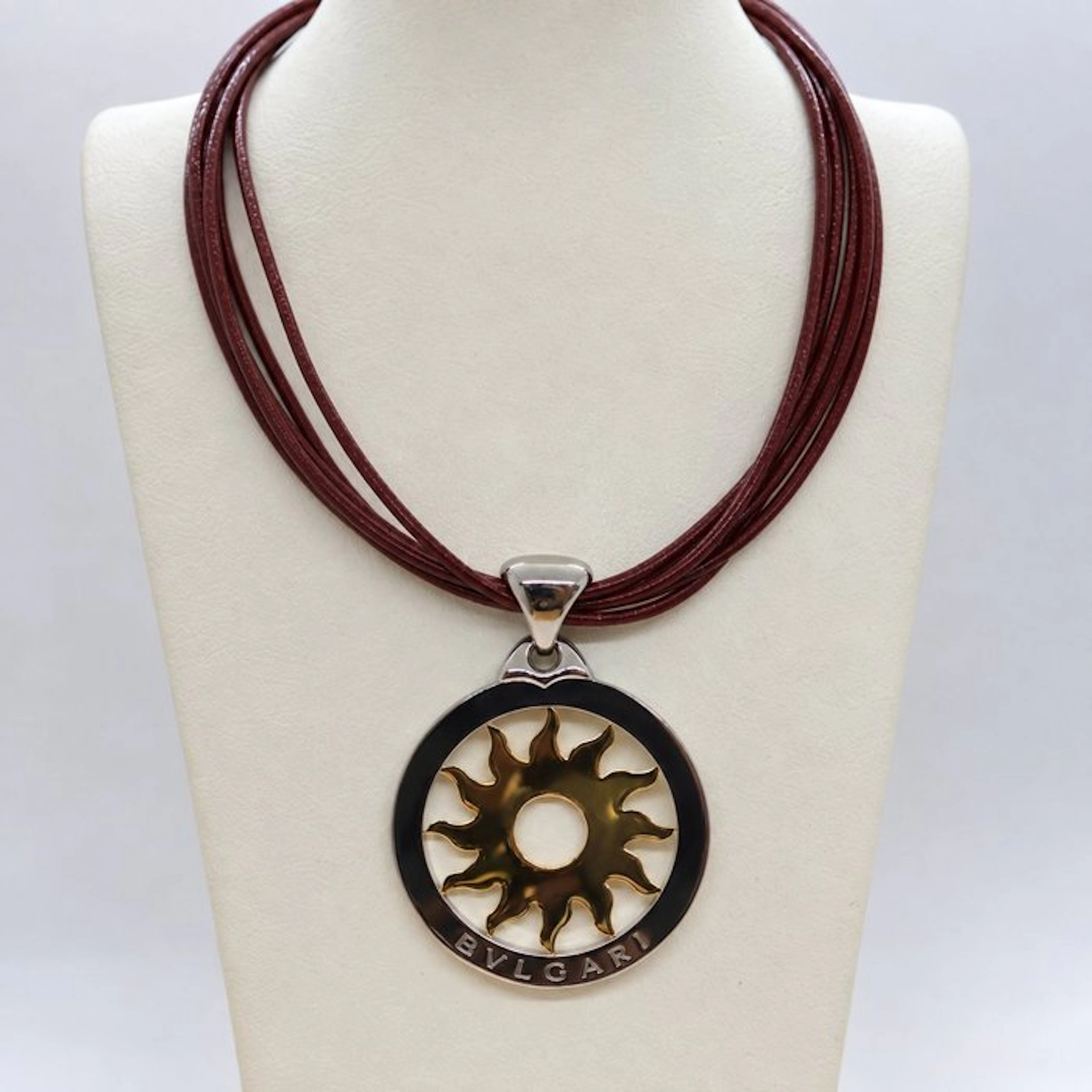 Bvlgari - Necklace - Tondo Sun Anhänger - 18 kt. Yellow gold, Steel