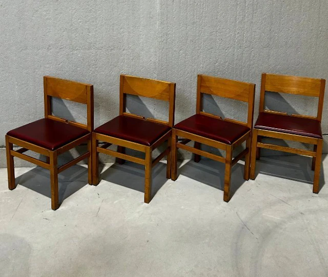 Chair - Oak - Set of four vintage chairs.