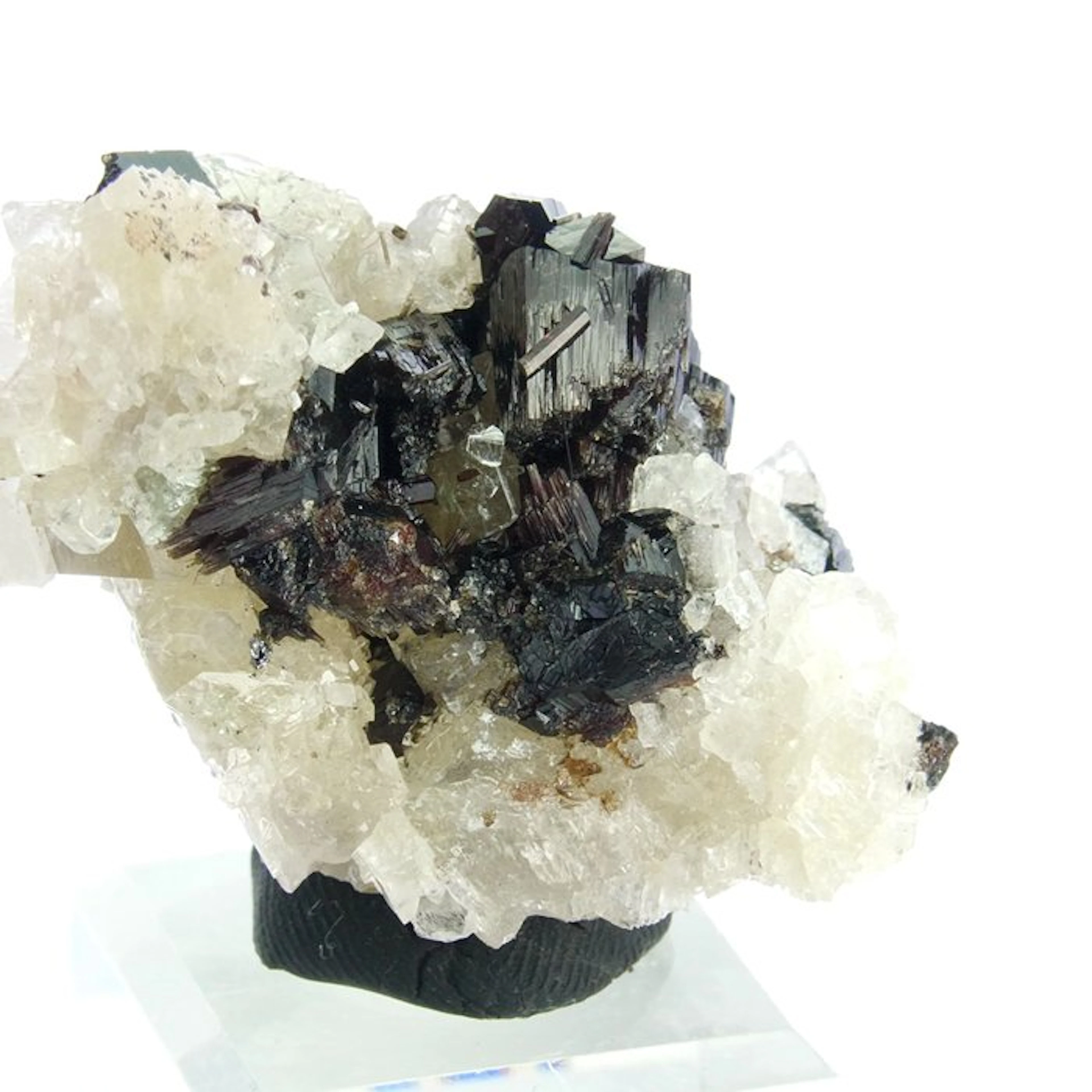 Uvite on Dolomite - Brumado, Bahia, Brazil - Height: 4.2 cm - Width: 3 cm- 30 g