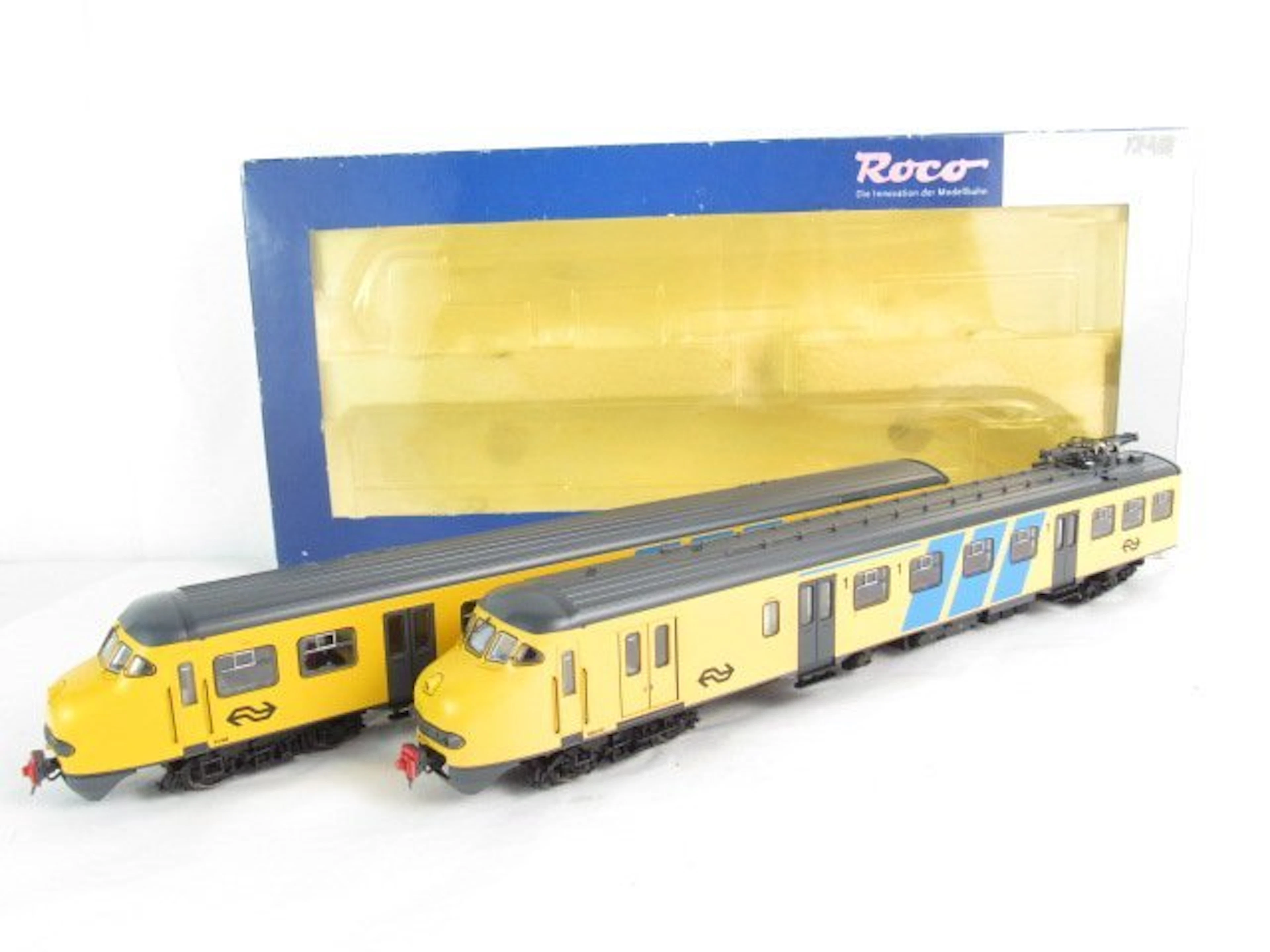 Roco H0 - 63160 - Train unit (2) - ABDK 431 set, PluX16 decoder connection - NS