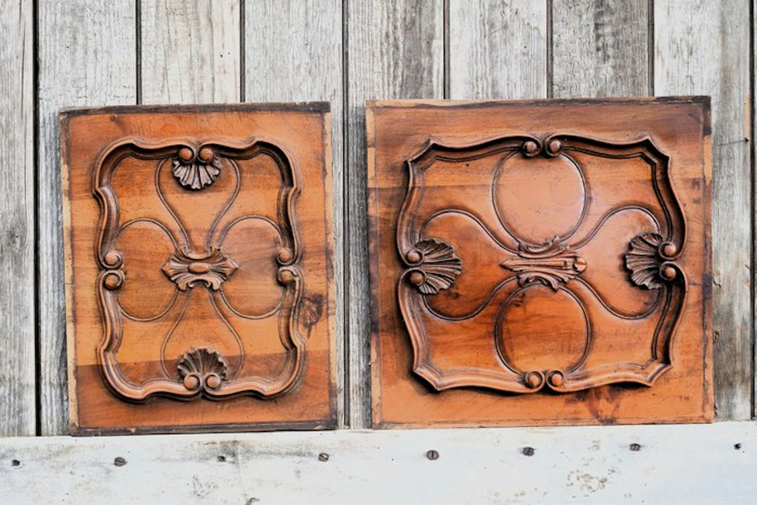 Architectural ornament - Mid-20th century - Pair of relief panels -