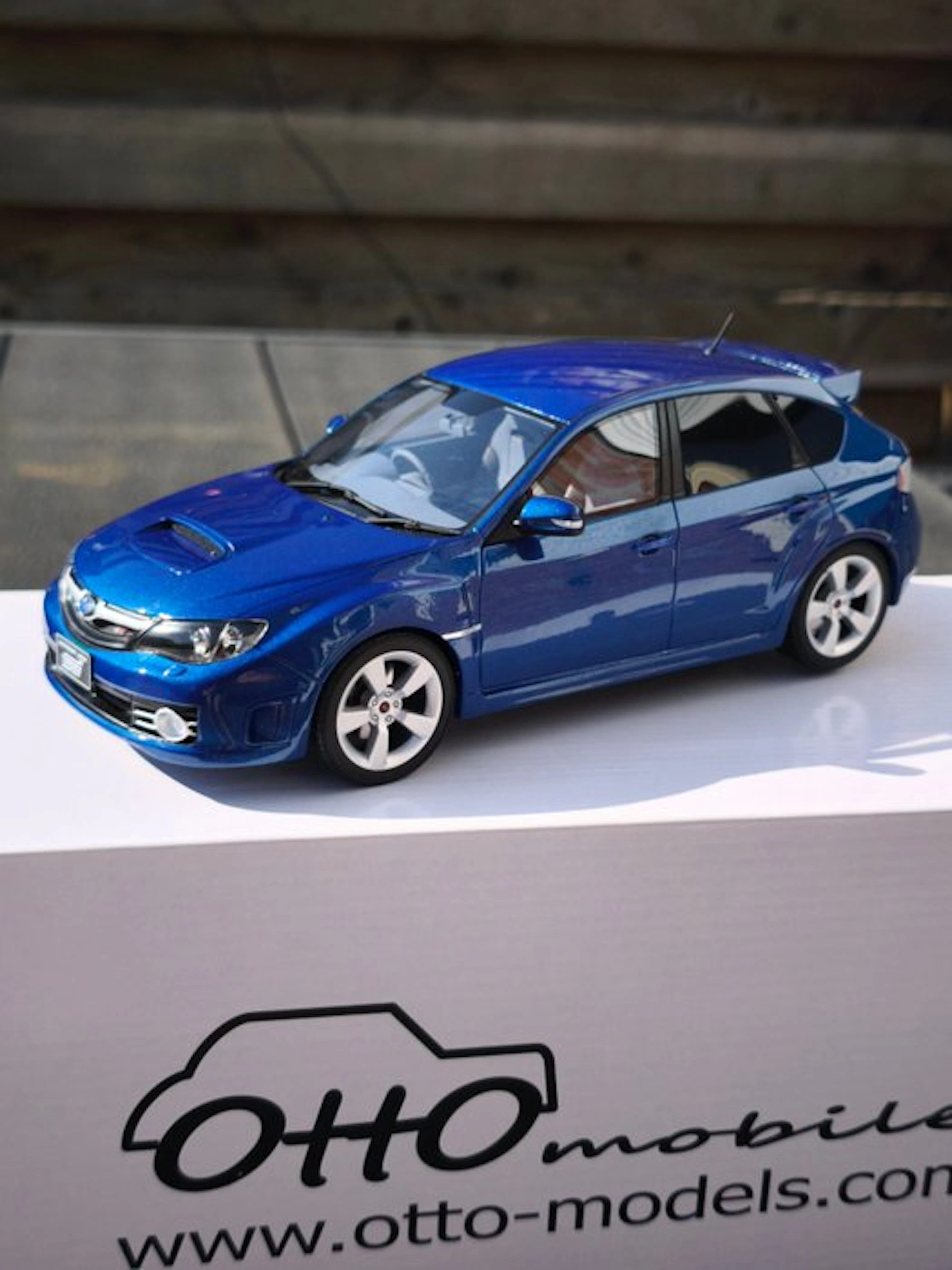 Otto Mobile 1:18 - Model car - Subaru Impreza WRX STi hatchback