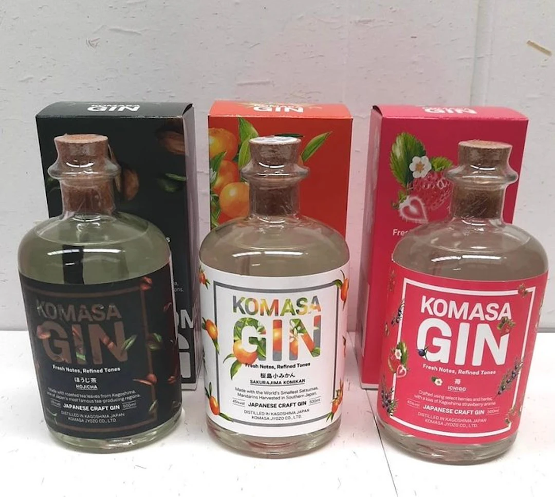 Komasa - Sakurajima Komikan Gin, Ichigo Gin + Hojicha Gin - 500ml - 3 bottles