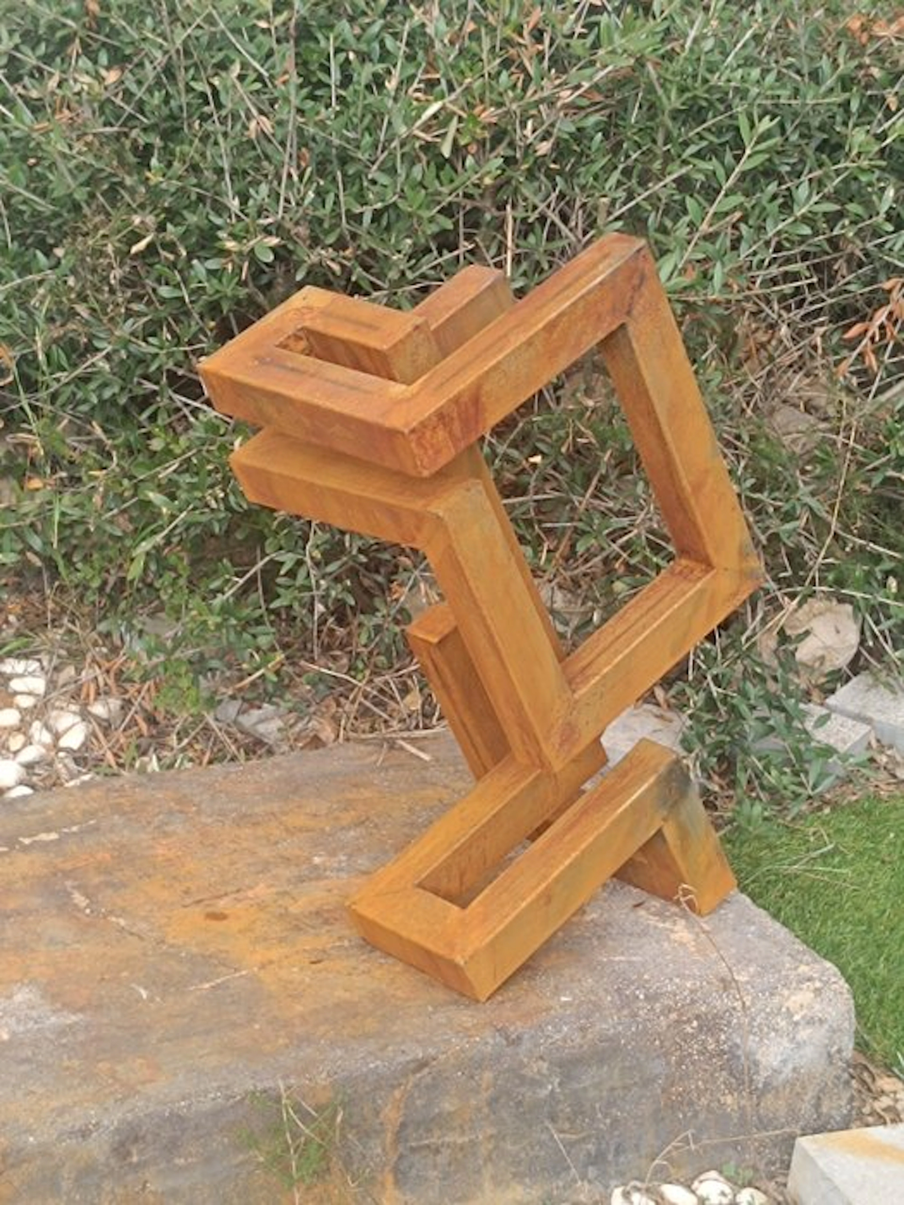 Ana Lucia B.M - Sculpture Corten - XL - No Reserve