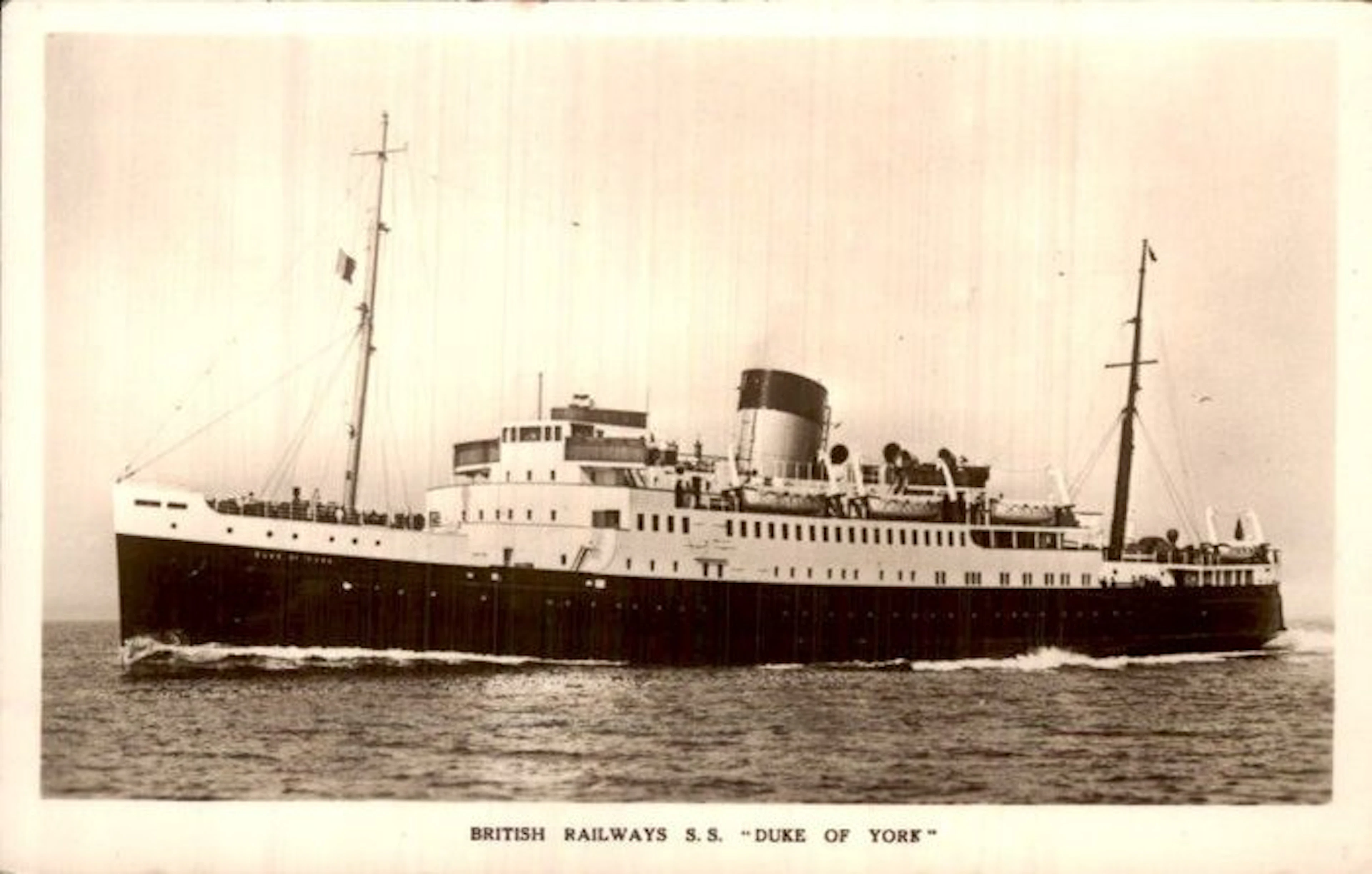 Ships/ boats - Postcard (137) - 1900-1999
