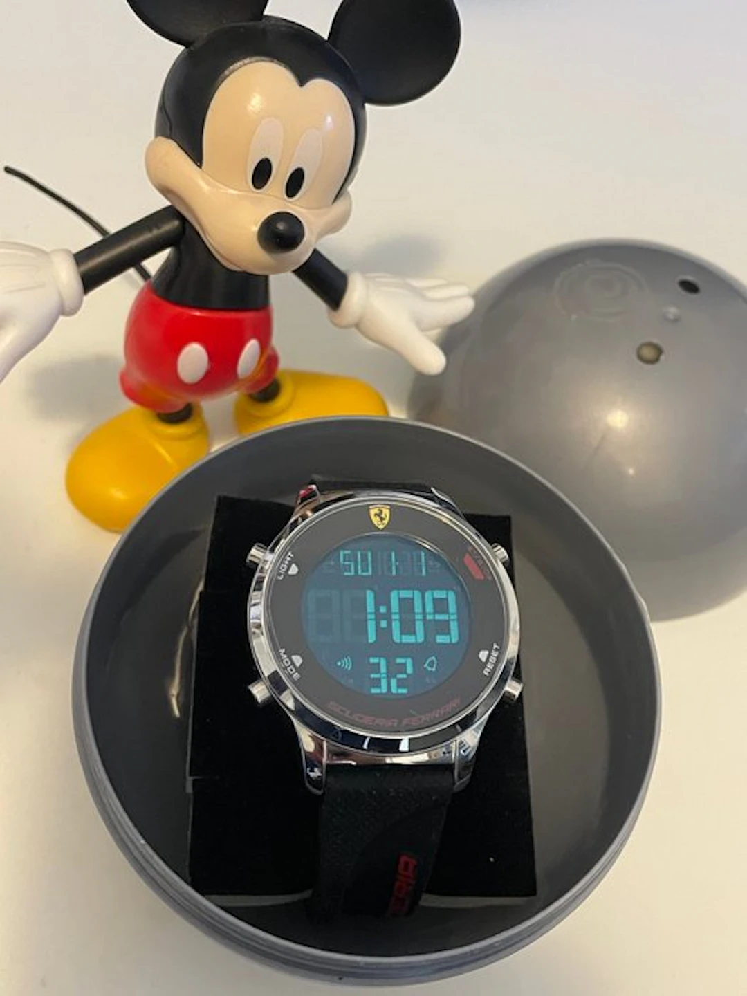 Watch - Ferrari