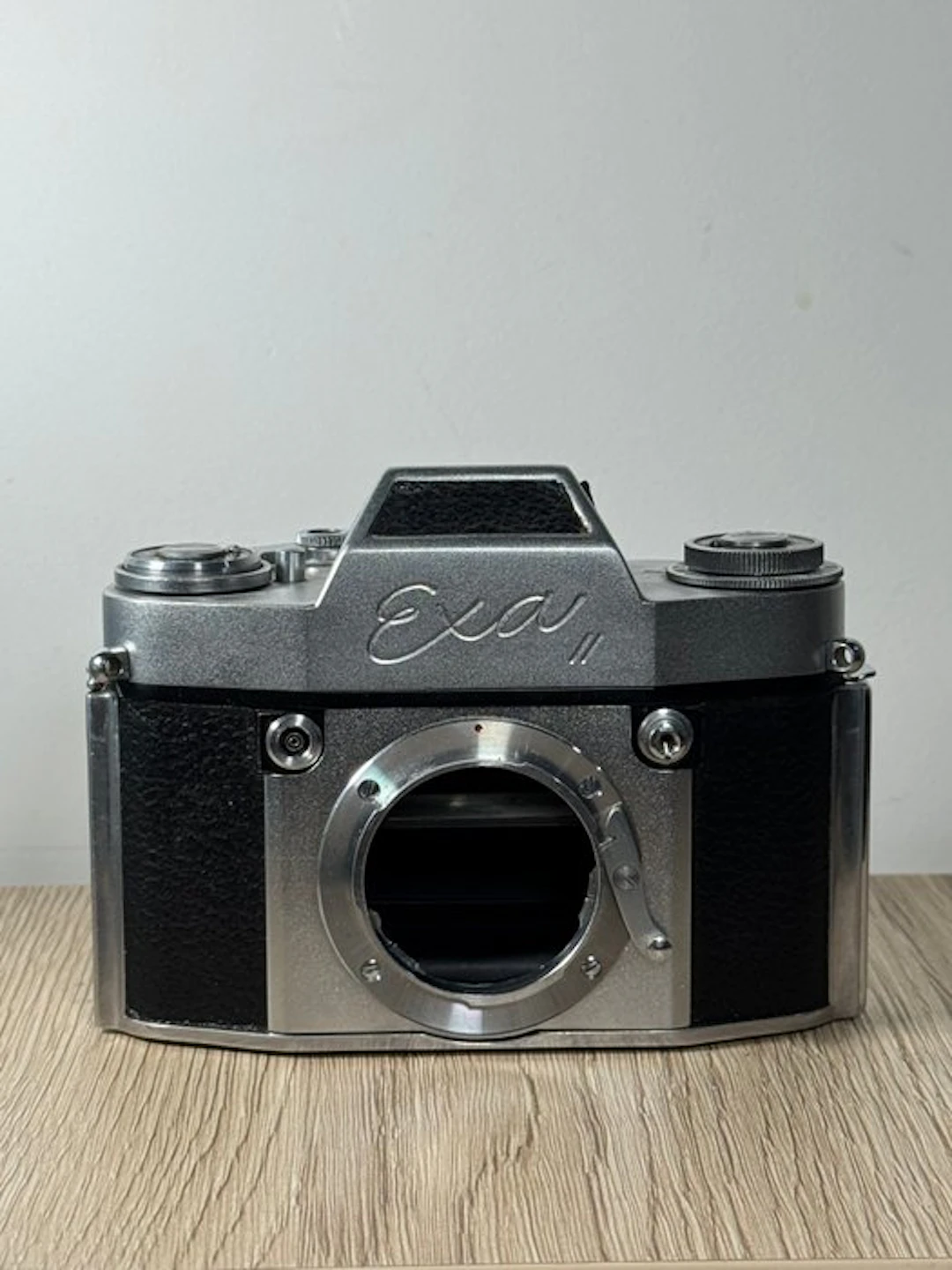Ihagee Exa II Analogue camera