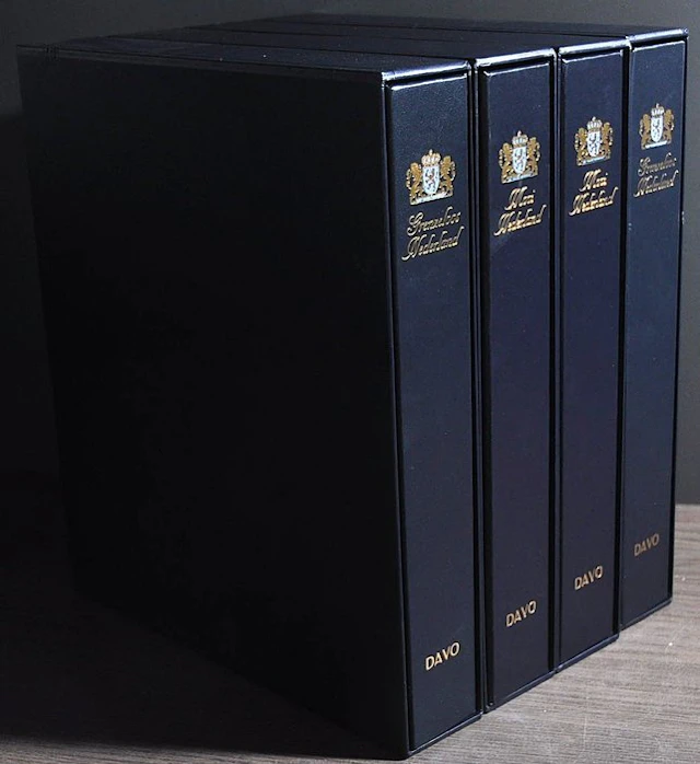 Accessories in the Netherlands - 4 empty luxury DAVO...