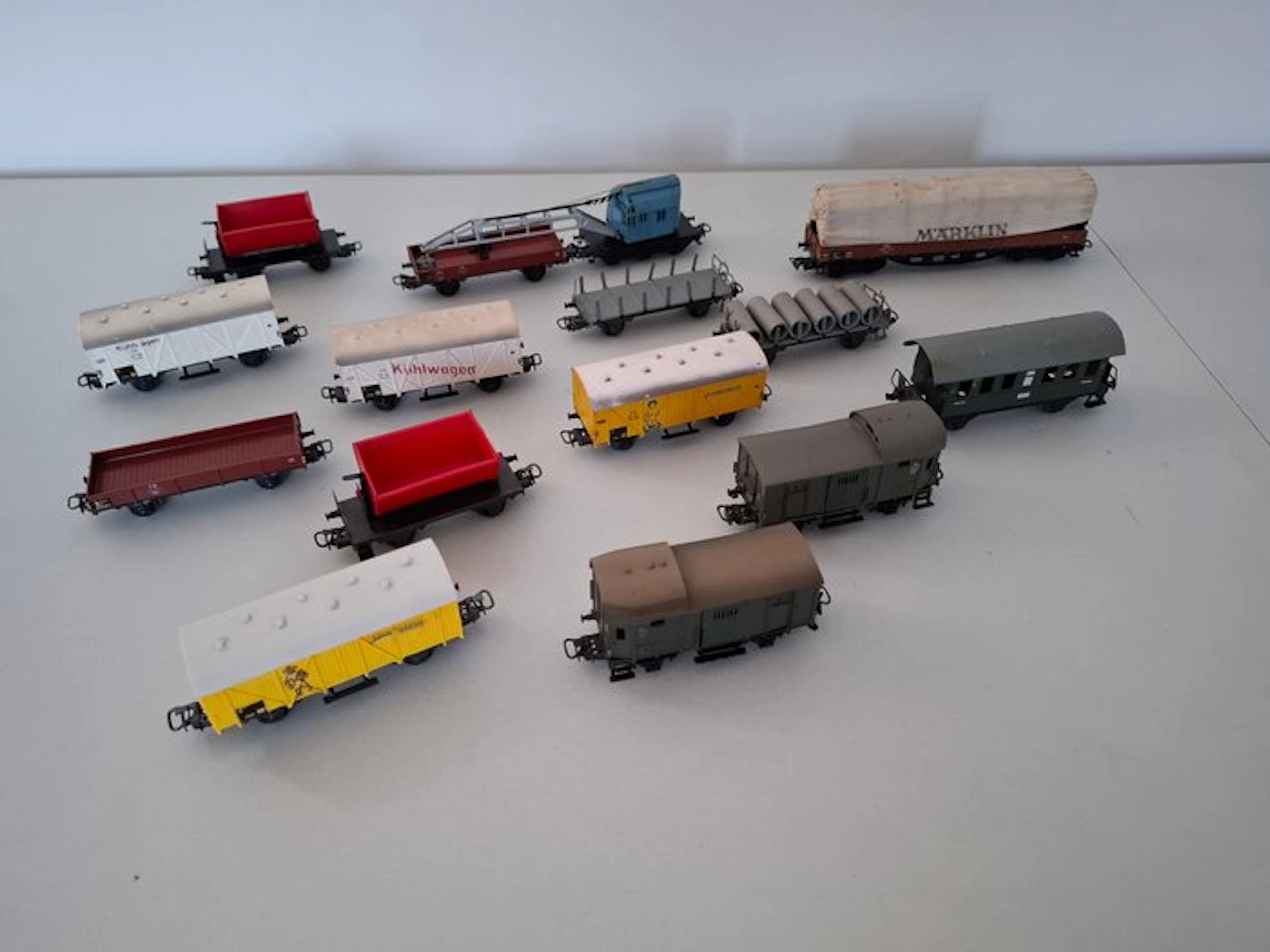 Märklin H0 - Model train railcar (15) - various goods and...
