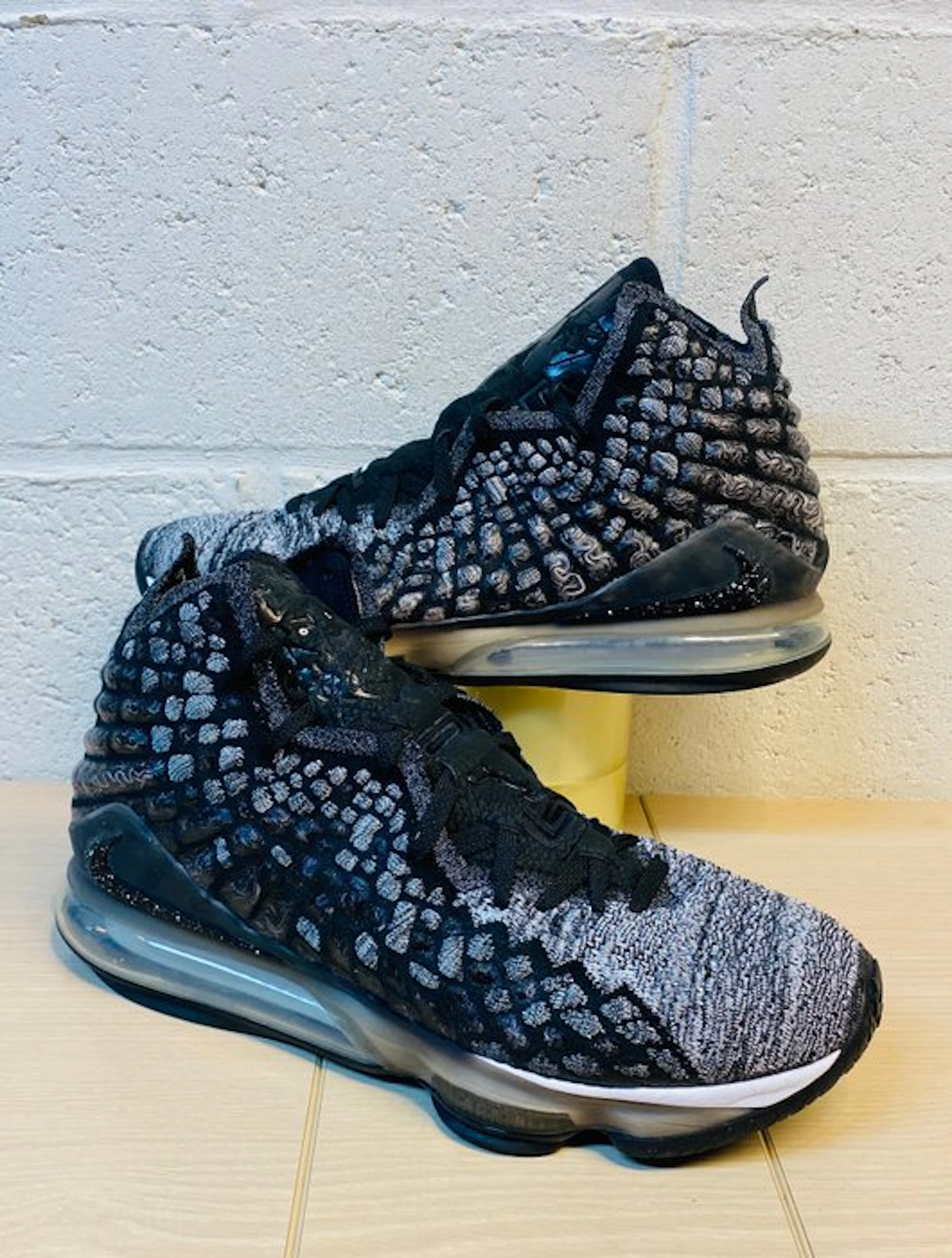 Nike - X LeBron James In The Arena P47 - Sneakers - Size: EU 47 - New with tags