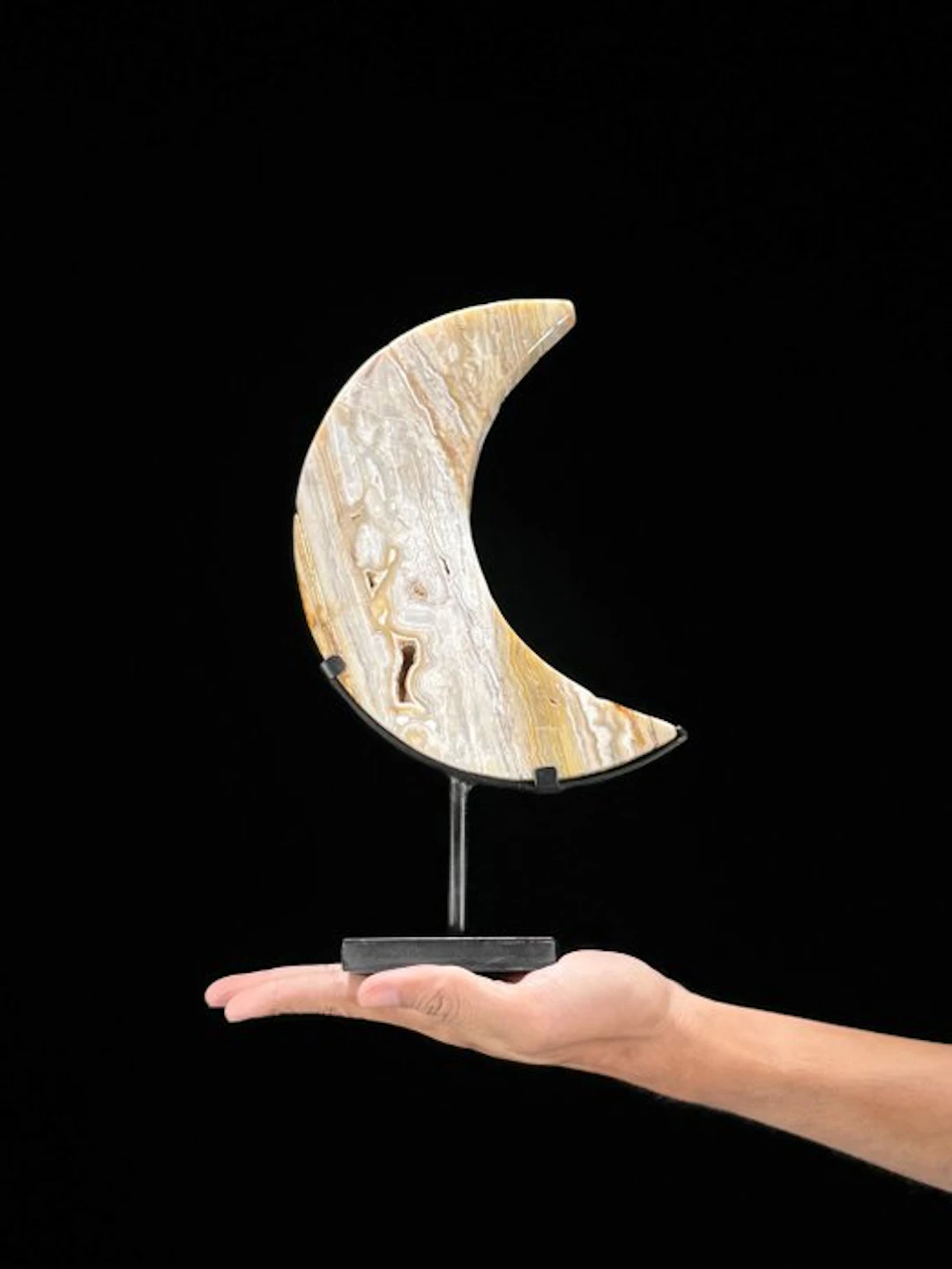 NO RESERVE PRICE - Wonderful Lace Agate Crescent...