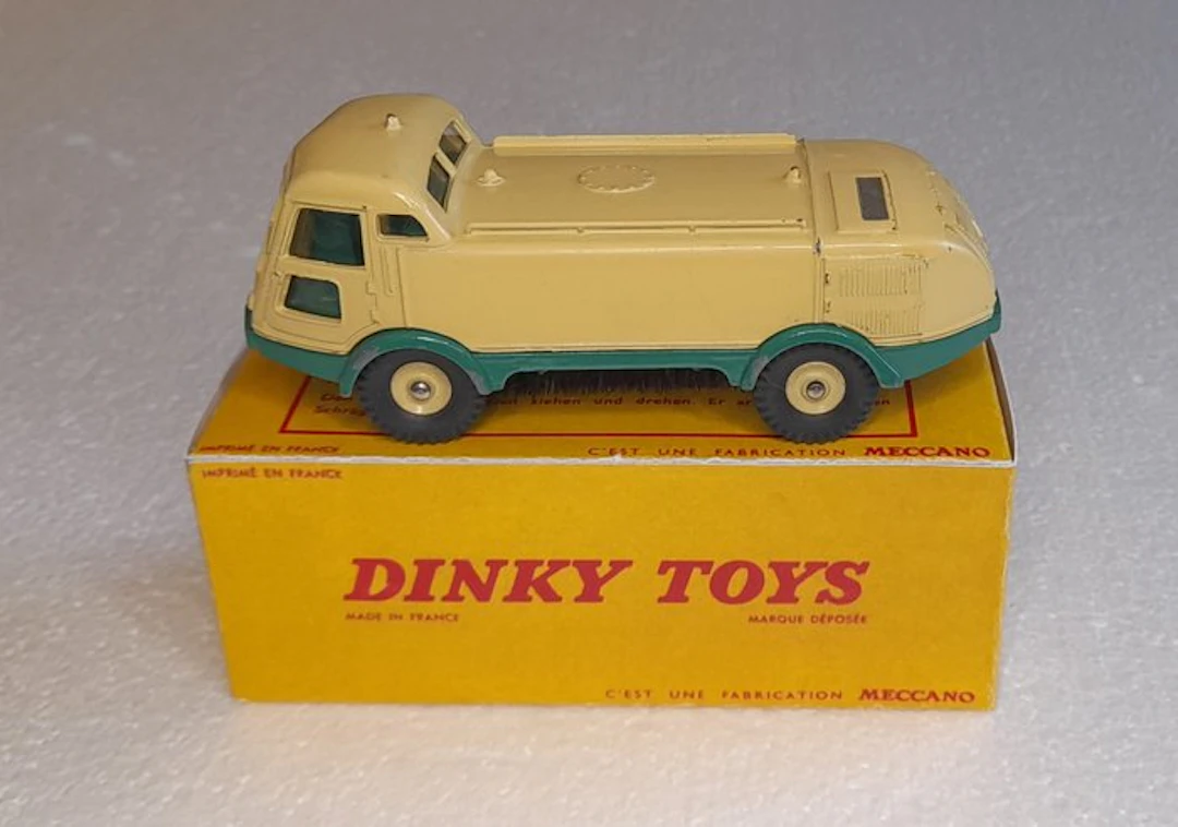 Dinky Toys - Model car - 596 LMV Balayeuse