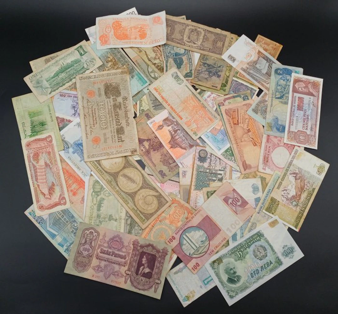 World. - 101 Banknotes - Various Dates (No reserve price)